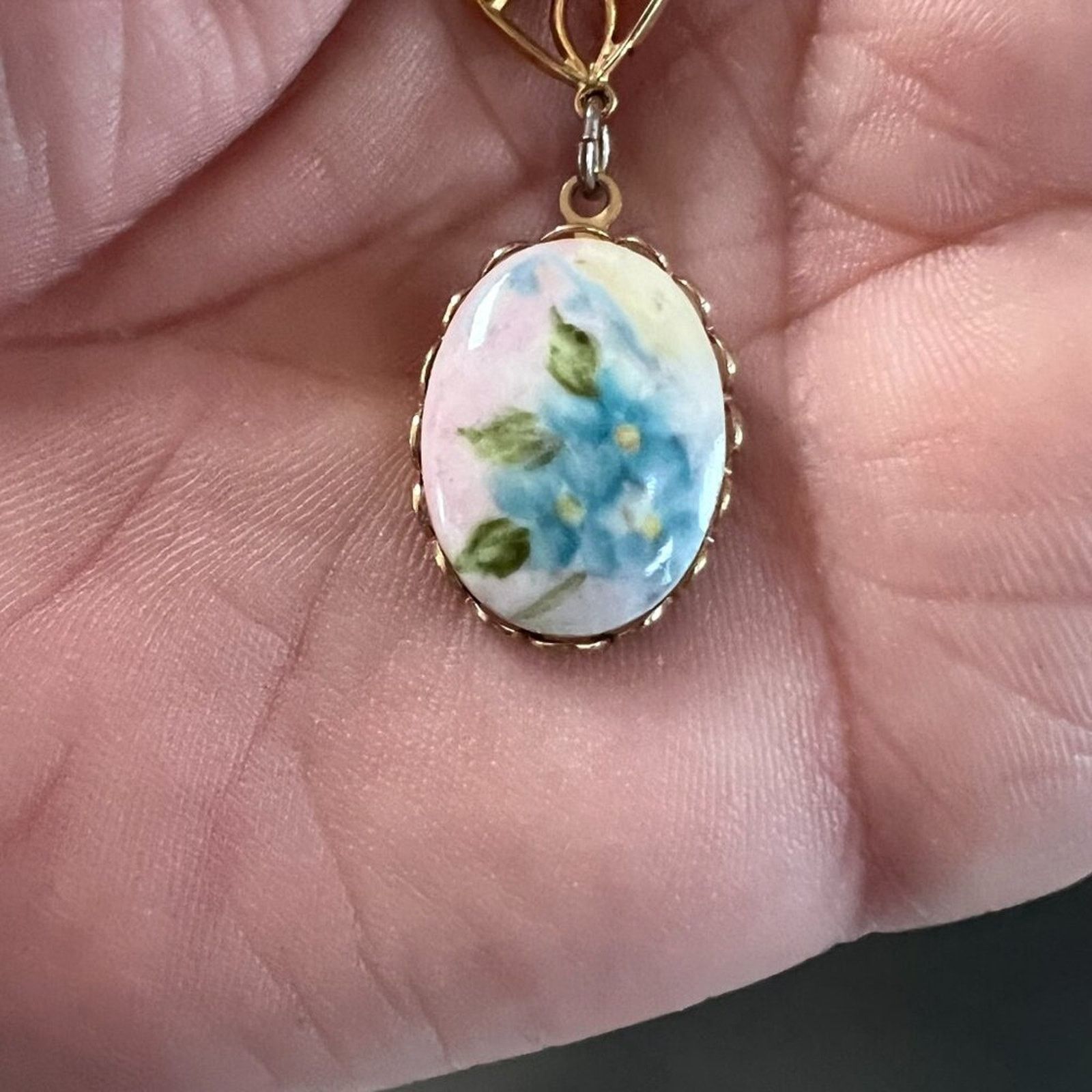 & Other Stories Ceramic Goldtone Filigree Blue Flower Necklace Size ONE SIZE - 2 Thumbnail