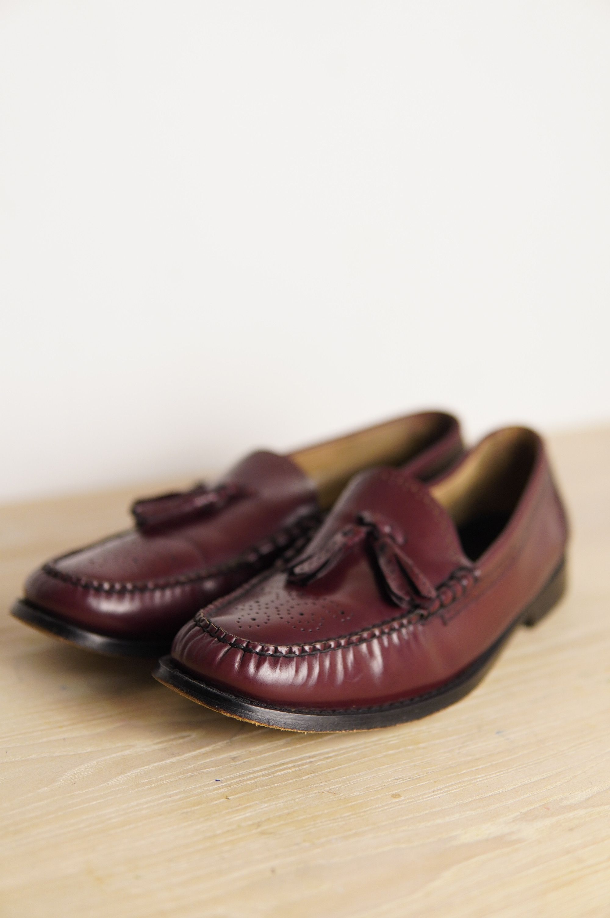 G.H. Bass & Co. Bass Weejuns Larkin Brogue Leather Wine Size US 10.5 / EU 43-44 - 1 Thumbnail