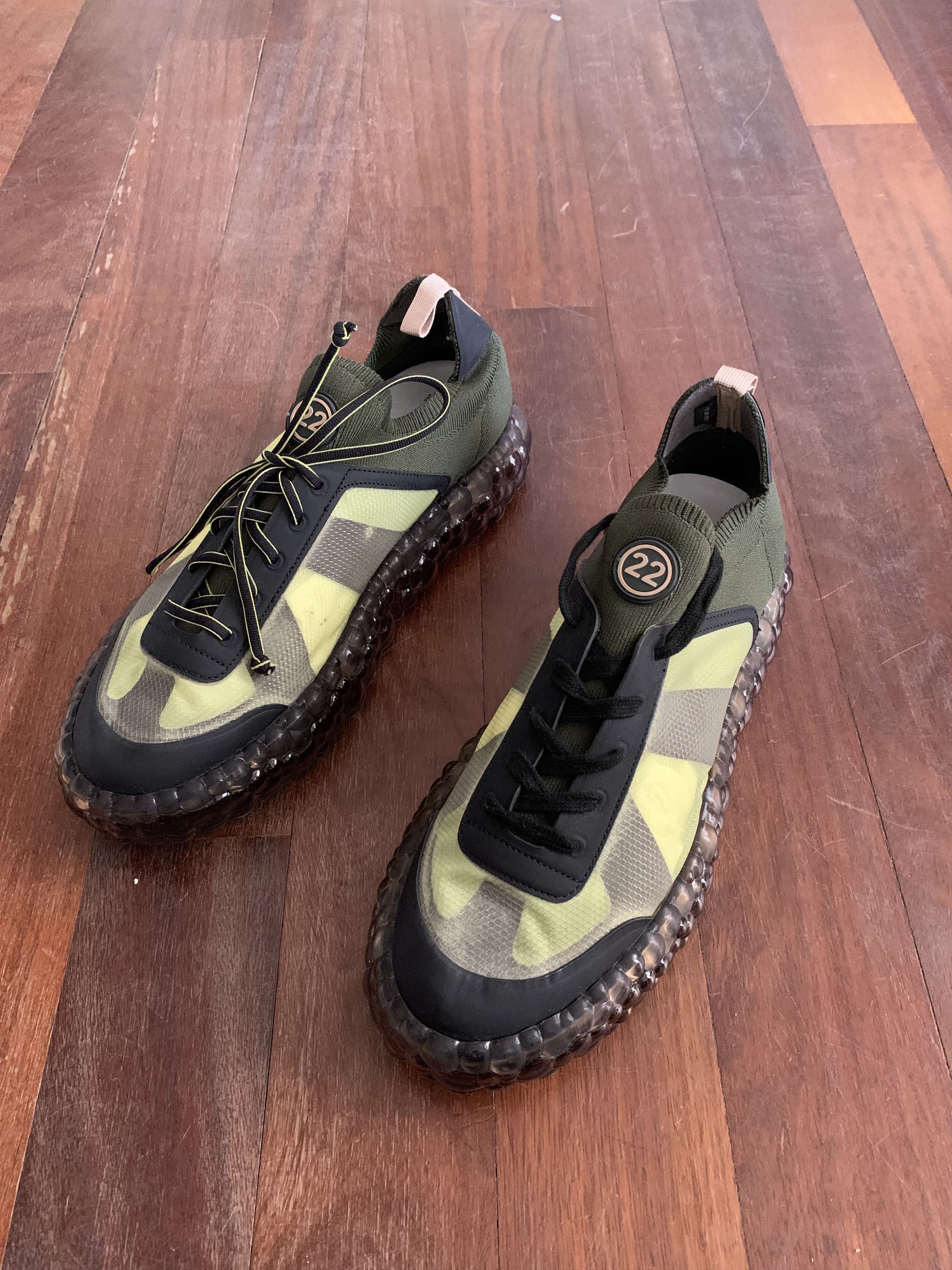 Maison Margiela Rare Margiela bubble sole sneakers Size US 10 / EU 43 - 1 Thumbnail