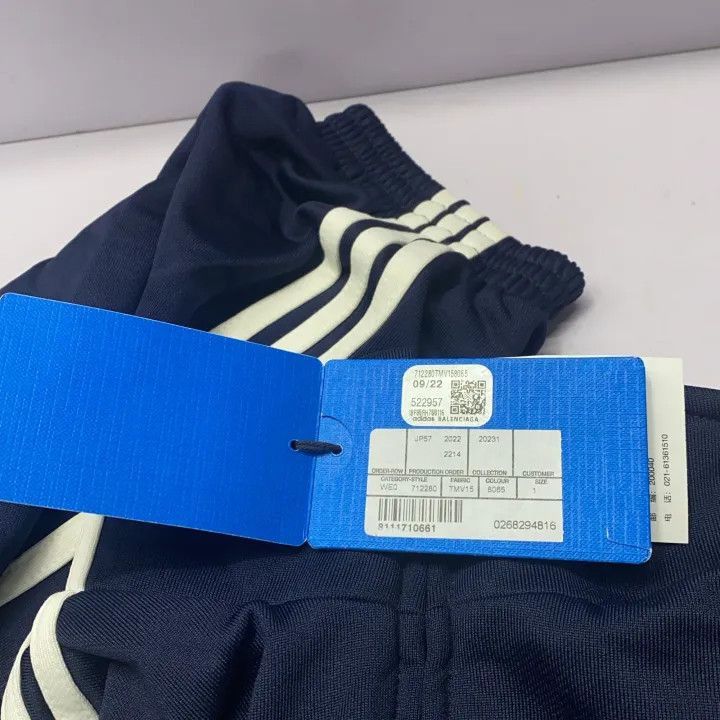 Balenciaga Balenciaga x adidas Original Logo Sports Jacket 0079-2507 Size US M / EU 48-50 / 2 - 5 Thumbnail