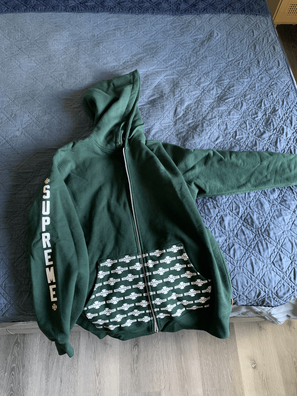 supreme independent フーディー M Supreme/Independent Hooded Sweatshirt - UG.SHAFT