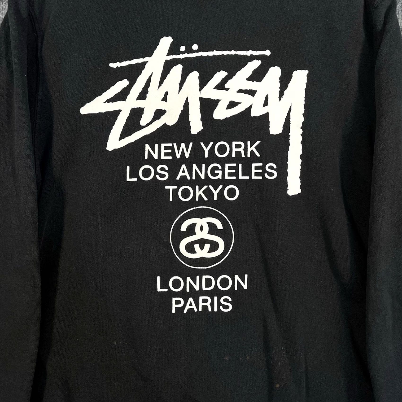 Vintage VINTAGE Stussy Sweatshirt Mens XL Black Crewneck Pullover Tokyo LA NY Size US XL / EU 56 / 4 - 2 Thumbnail
