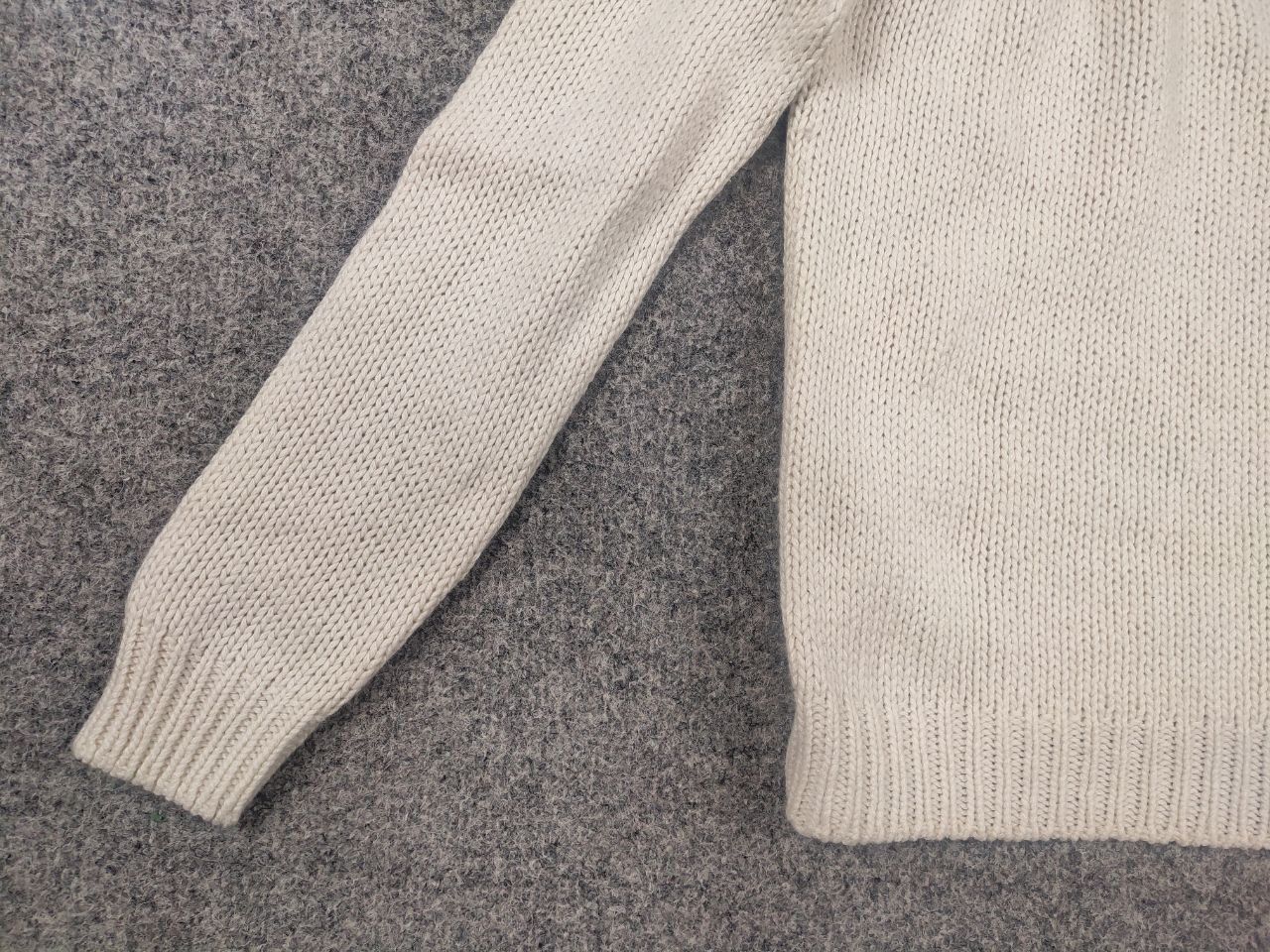 A.P.C. A.P.C. Design Knit light cashmere cotton crew neck sweater Size US S / EU 44-46 / 1 - 4 Thumbnail