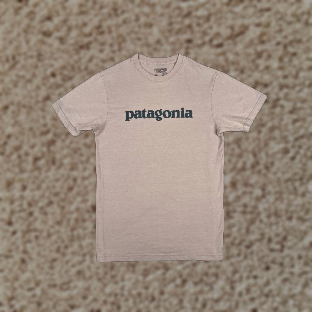 Patagonia Patagonia Shirt Men XS Beige Short Sleeve Crew Neck 100% Cotton T-Shirt Size US XS / EU 42 / 0 - 1 Thumbnail