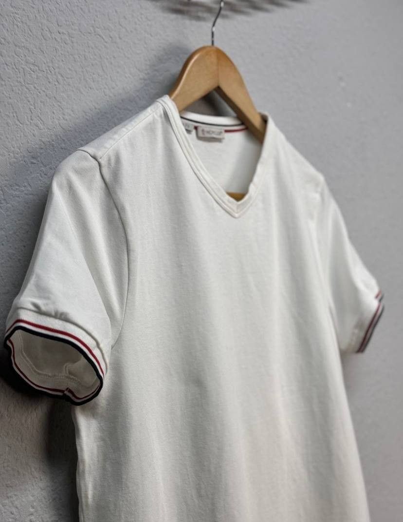 Moncler Moncler Vintage Luxury T-shirt Tee Size US S / EU 44-46 / 1 - 5 Thumbnail
