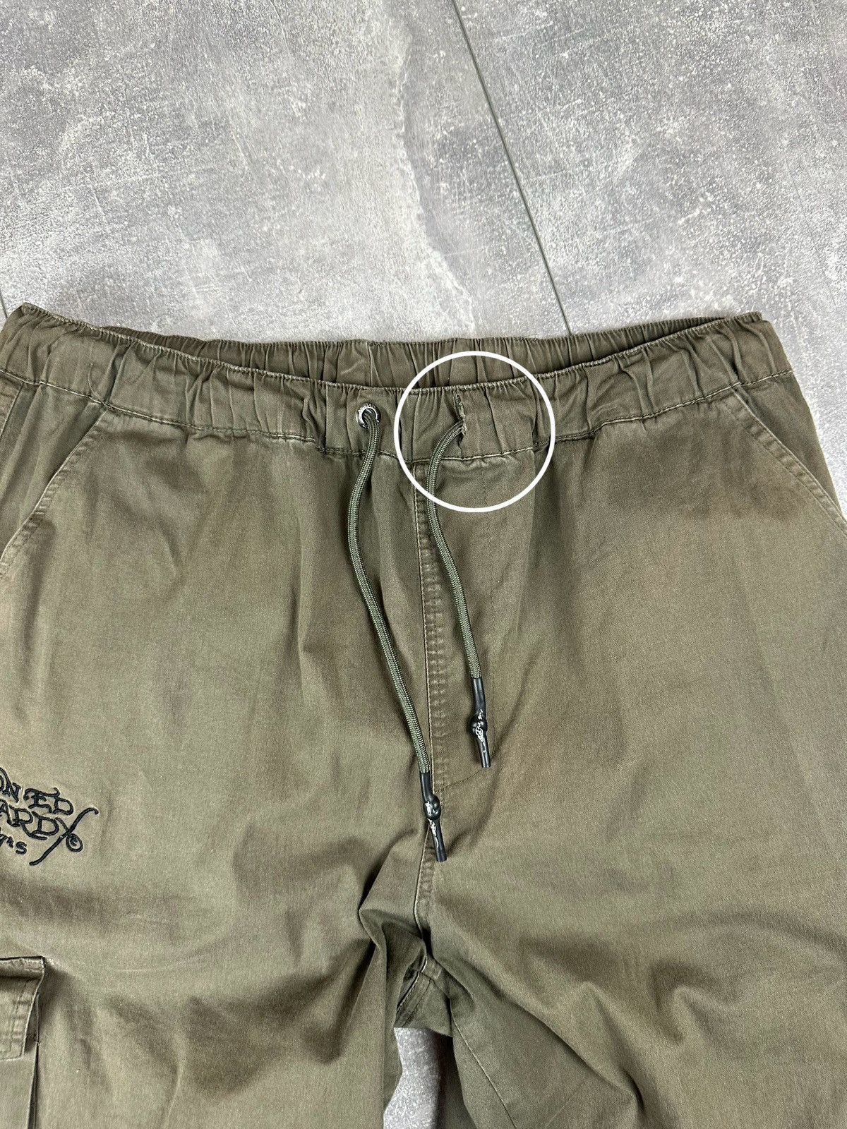 Ed Hardy Ed Hardy X Urban Outfitters Japanese Cargo Dragon Pants Size US 30 / EU 46 - 13 Thumbnail