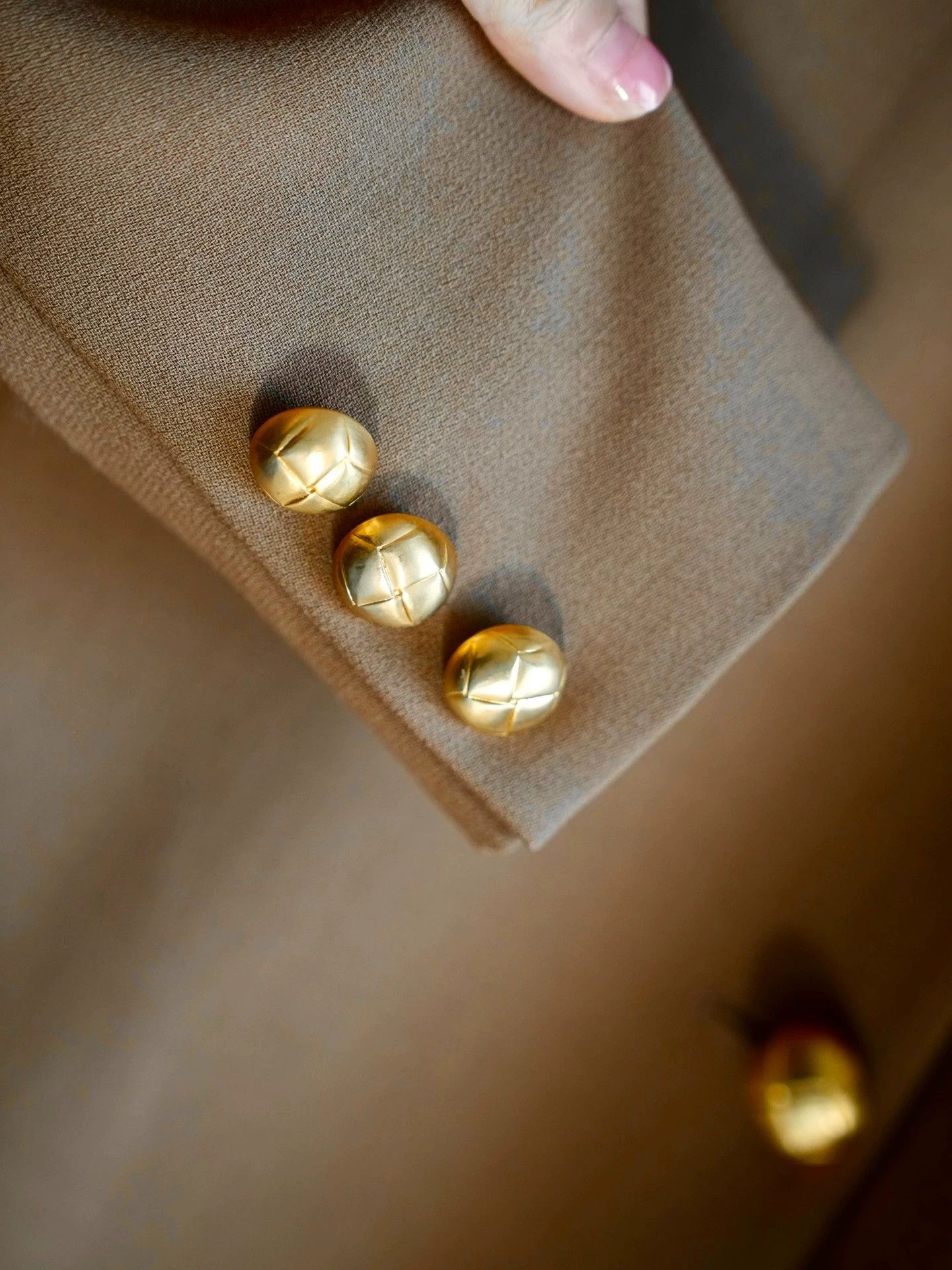 Gucci GUCCI Vintage Khaki Wool Gold Button Cinched Waist Coat Size M / US 6-8 / IT 42-44 - 3 Thumbnail