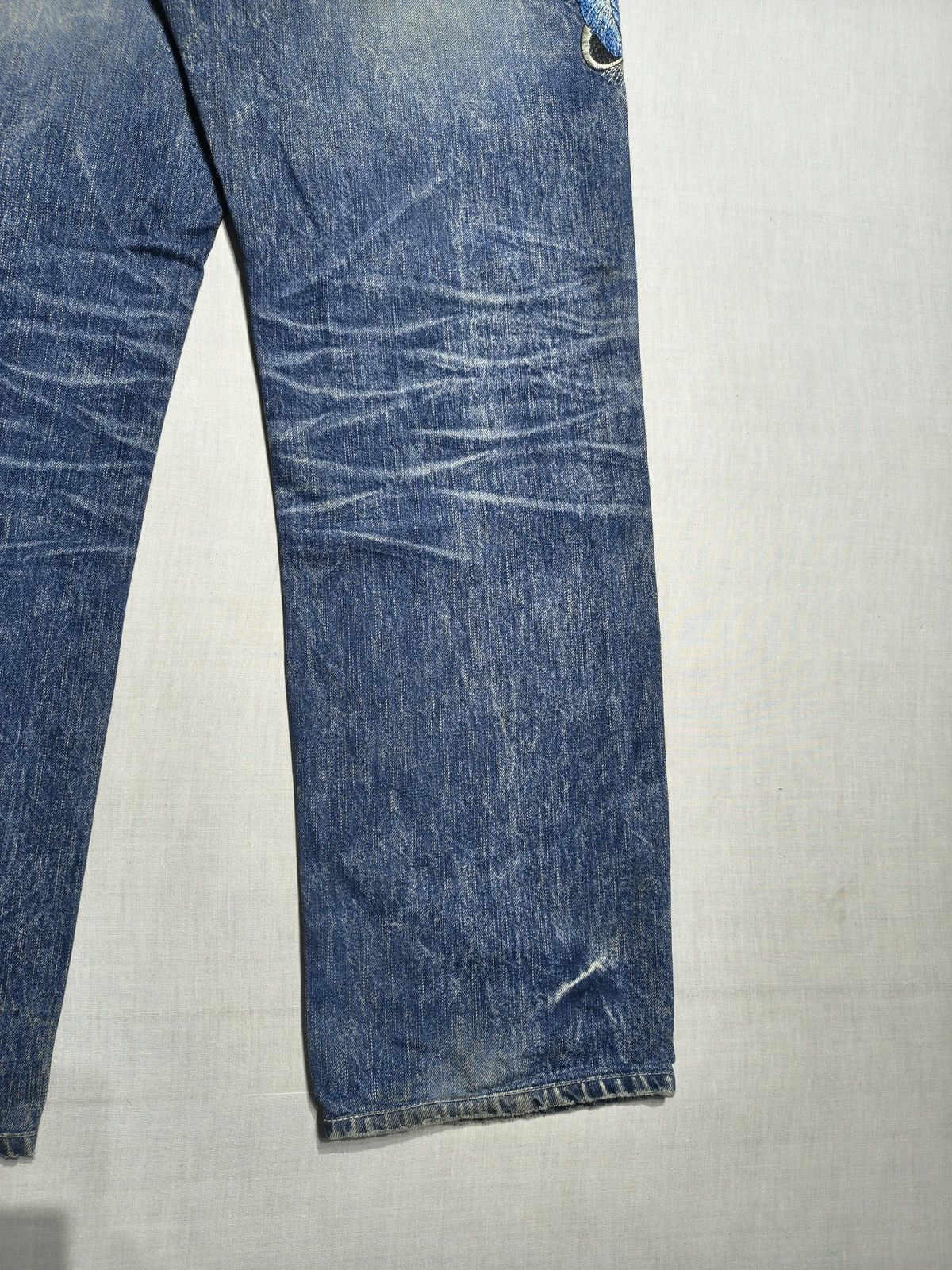 Japanese Brand Vintage Big Train Koi Fish Embroidered Denim Y2K 🐟(046) Size US 36 / EU 52 - 13 Thumbnail