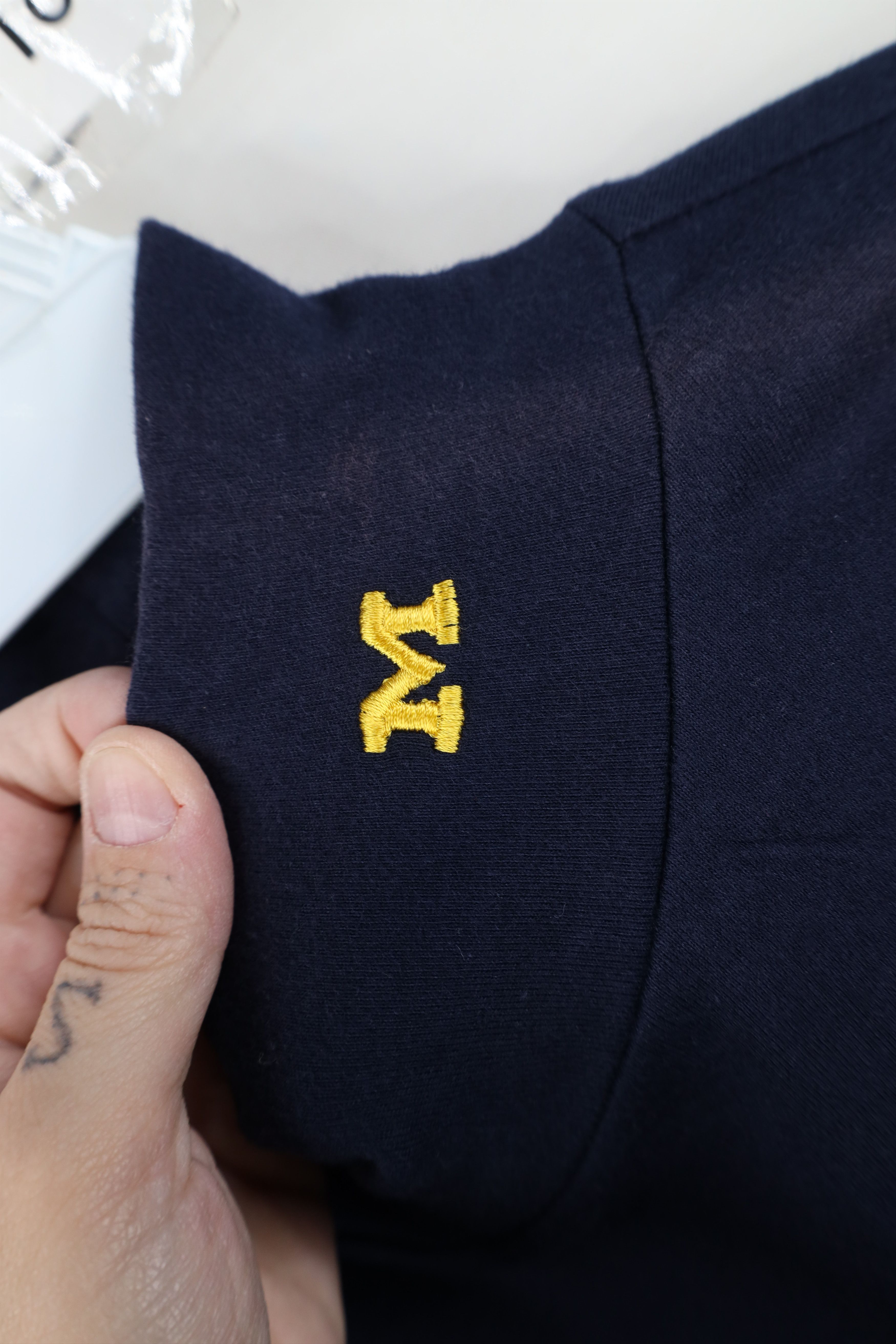Vintage Vintage 90s University of Michigan Mock Neck T-Shirt USA Size US M / EU 48-50 / 2 - 4 Thumbnail