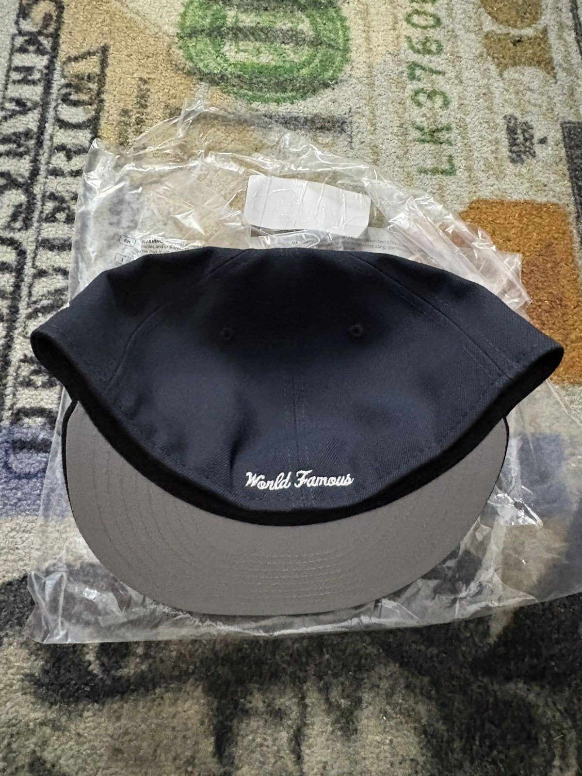 New Era × Supreme Supreme New Era Breast Cancer Box Logo Fitted Hat (7 3/8) Size ONE SIZE - 4 Thumbnail