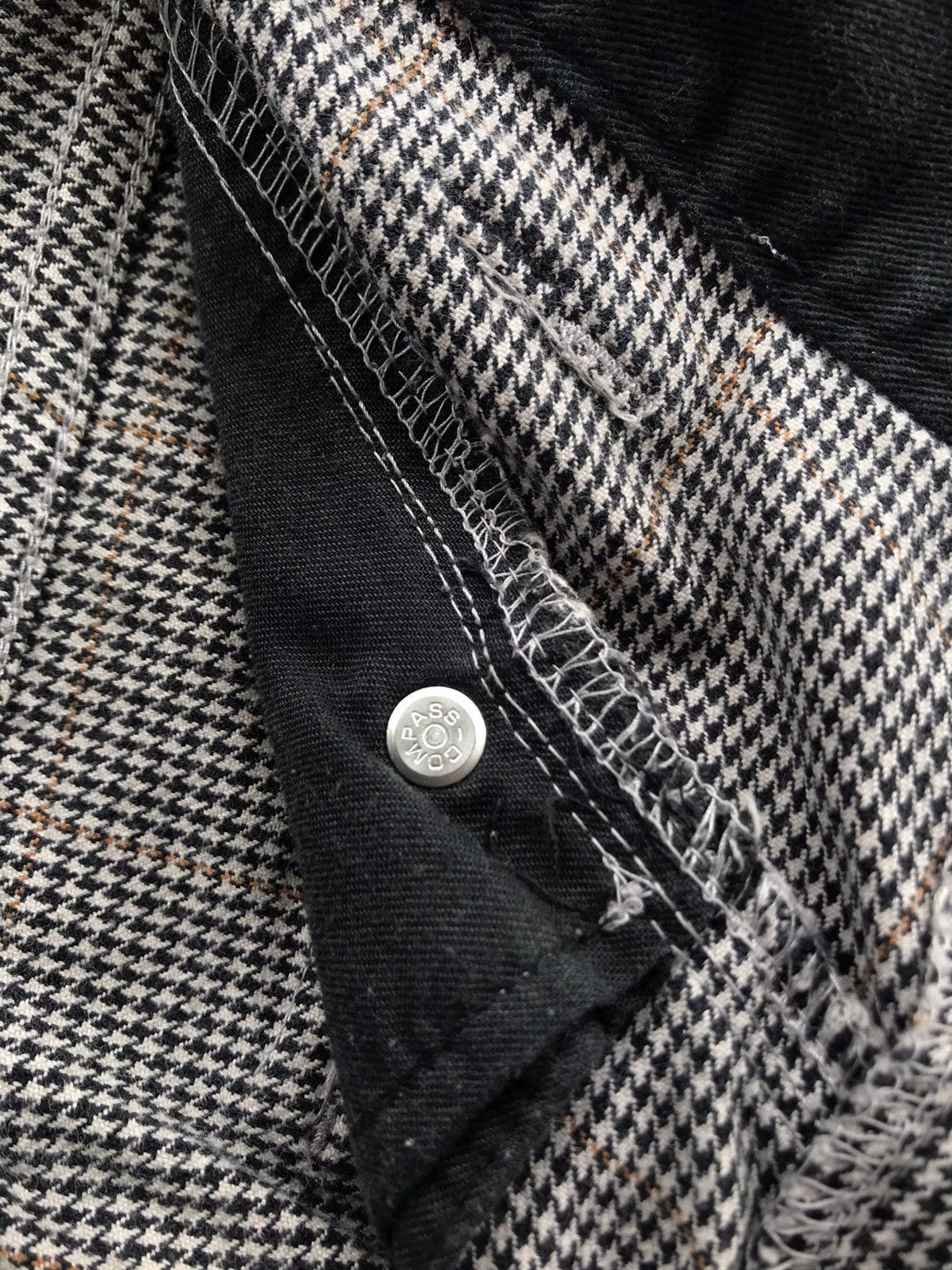 Japanese Brand Root Three Checkered Pants with Multi Pocket Zipper Details Size US 32 / EU 48 - 7 Thumbnail