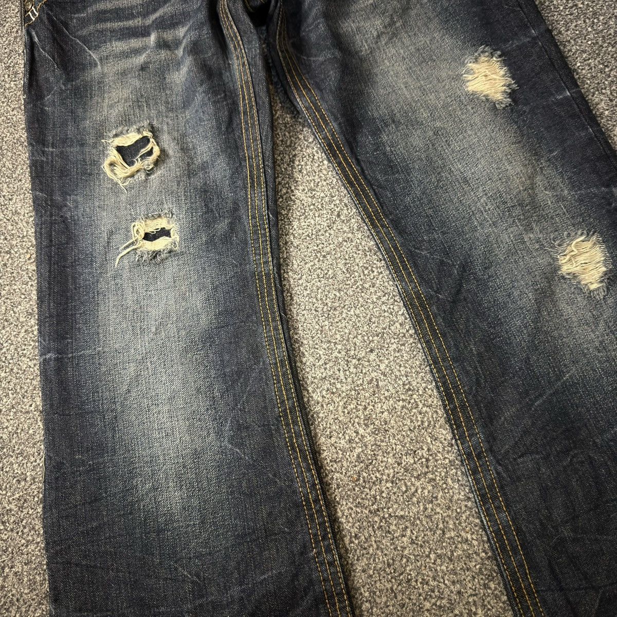 Le Grande Bleu (L.G.B.) 🇯🇵 Flared Affliction Distressed Whisker Embroidered Wings Size US 32 / EU 48 - 5 Thumbnail