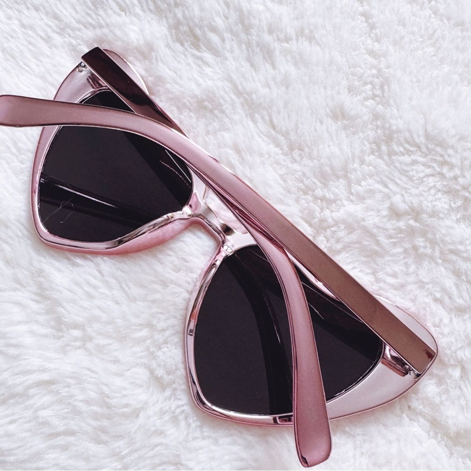 Other Addison Pink Heart-Shaped Sunglasses Size ONE SIZE - 13 Thumbnail