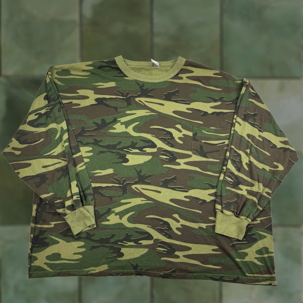 AMO VINTAGE Camo Long Sleeve Pocket T Shirt Adult 2XL Grunge Outdoor Boxy 90s USA Size US XXL / EU 58 / 5 - 1 Thumbnail