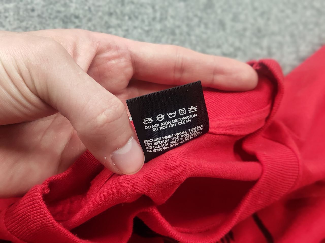Ferrari Vintage Ferrari Authentic Logo Red screen stars best T shirt Size US XL / EU 56 / 4 - 12 Thumbnail