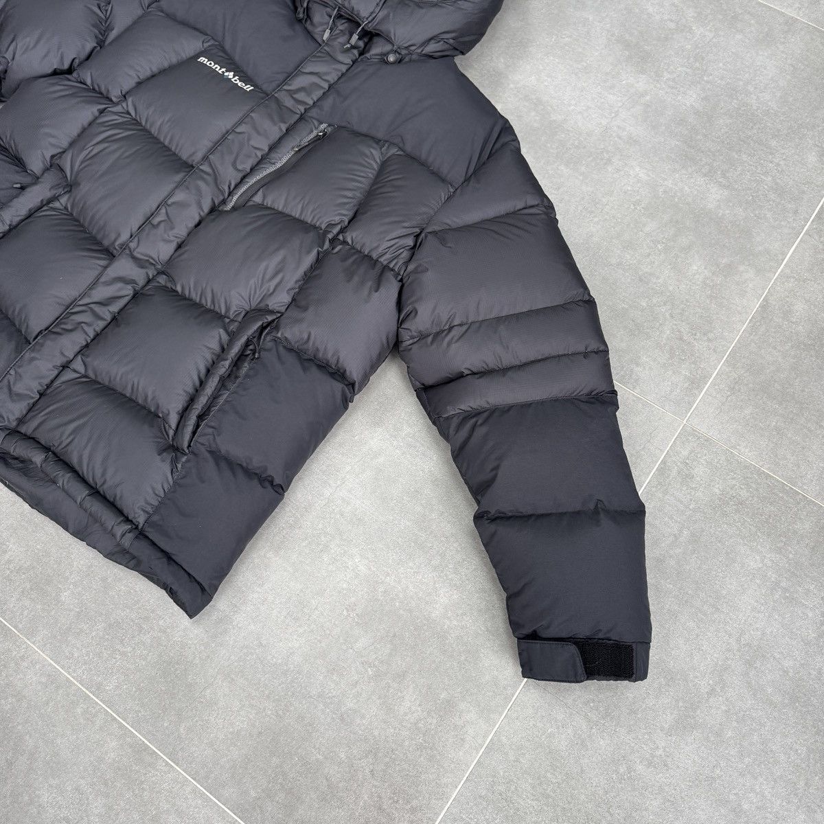 Montbell Montbell Down Jacket Waterproof Windstopper Size 115/XL/XXL Size US XL / EU 56 / 4 - 8 Thumbnail