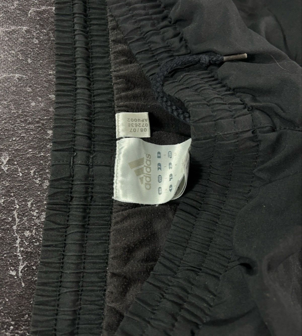 Adidas Adidas Three stripes baggy track pants Size 30" / US 8 / IT 44 - 7 Thumbnail