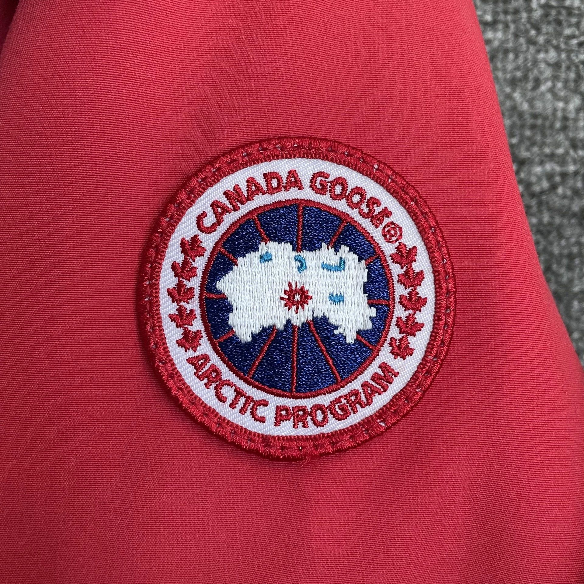 Canada Goose Canada Goose Rossclair Women's Red S 98 New Mid-Length Parka Size S / US 4 / IT 40 - 3 Thumbnail