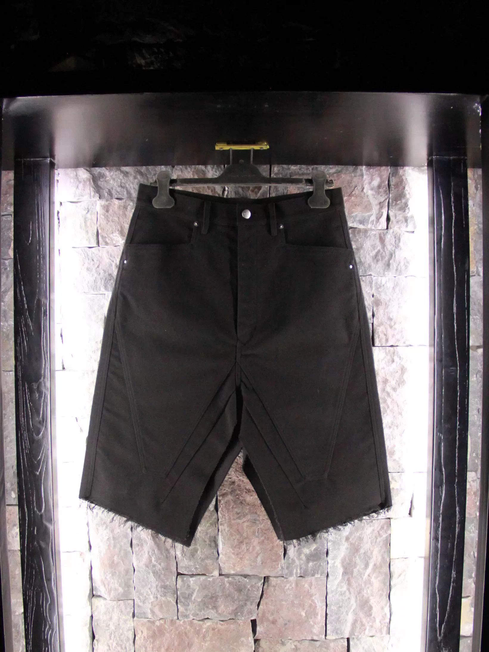 Rick Owens Rick Owens Black Midi Men uk_30 Size 4XL / US 24-26 - 1 Thumbnail