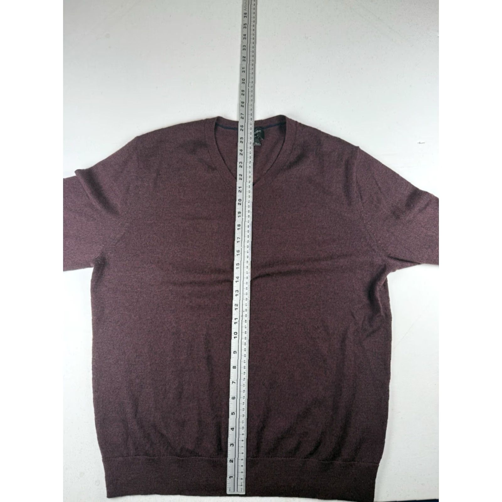 Banana Republic Banana Republic Sweater V-Neck Pullover Wool Burgundy L Mens/Adult Large Merino Wool 100% Merino Wool Size US L / EU 52-54 / 3 - 6 Thumbnail