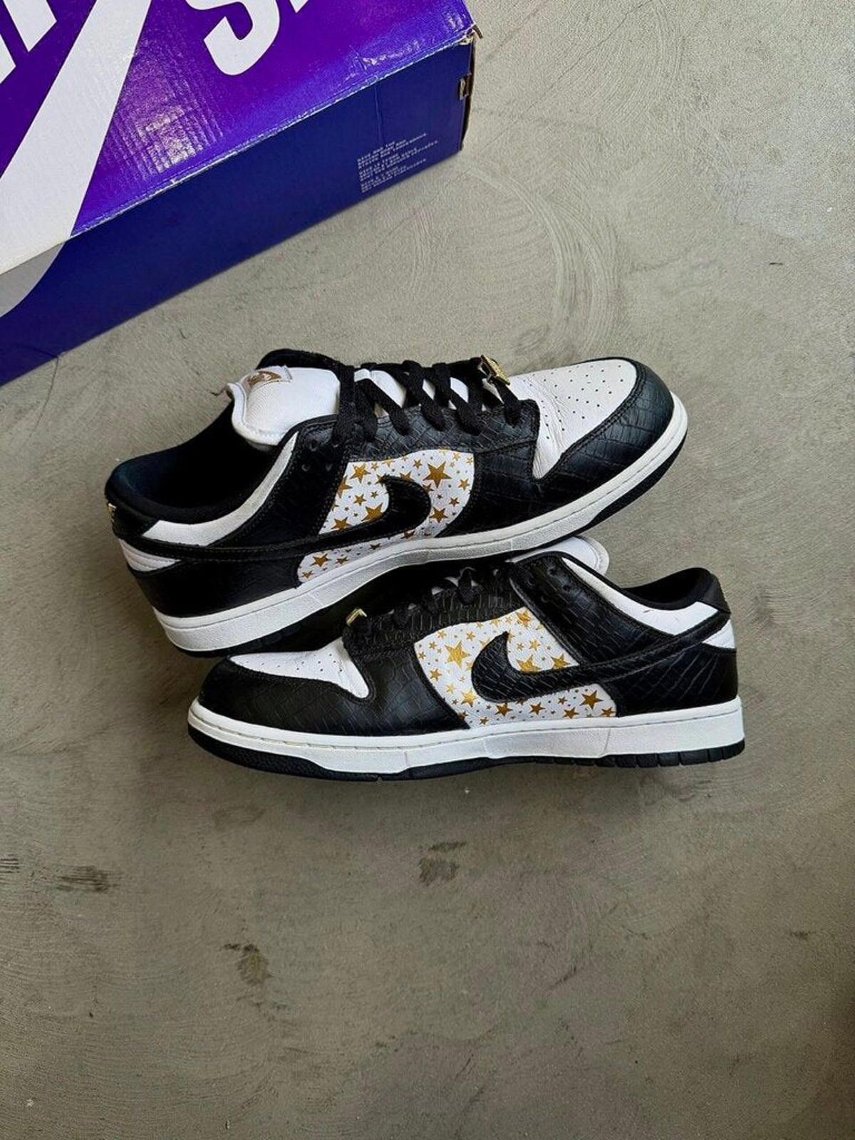 Supreme Supreme x Nike SB Dunk Stars Black Sz. 12 Size ONE SIZE - 2 Thumbnail