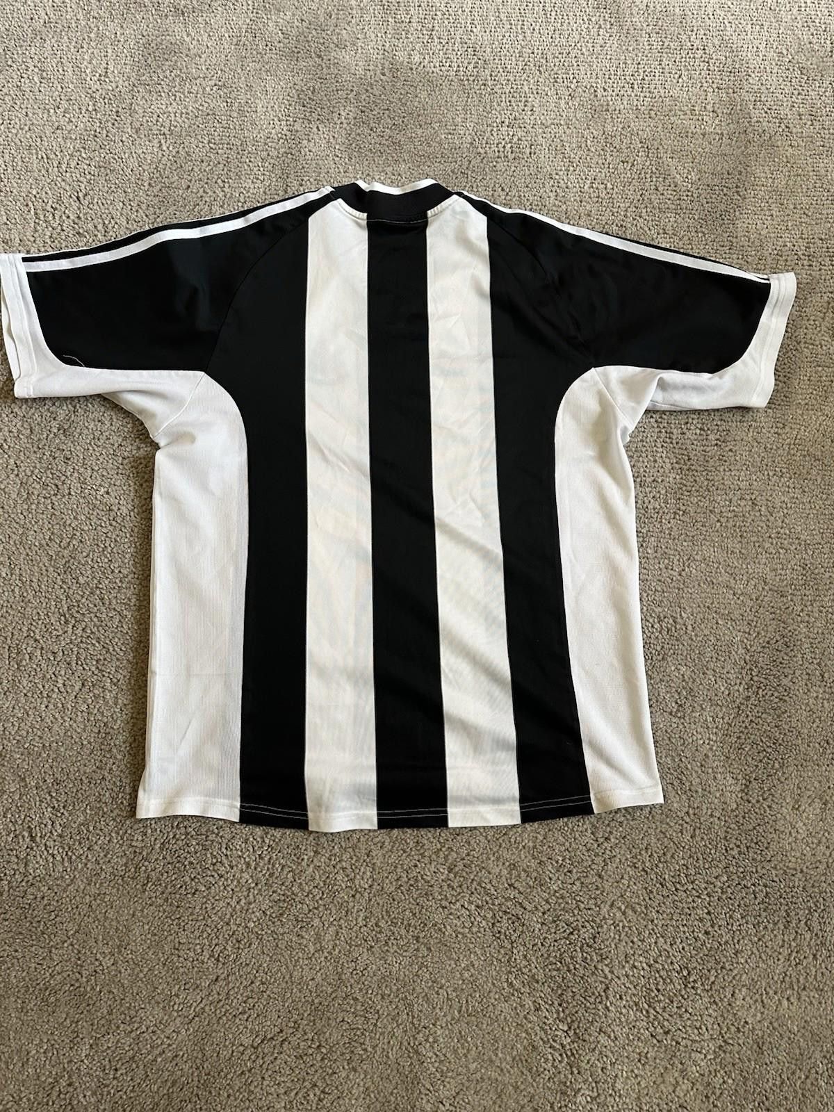 Adidas Newcastle 2001/2002 Home Football Shirt Soccer Jersey Sz XL Size US XL / EU 56 / 4 - 9 Thumbnail