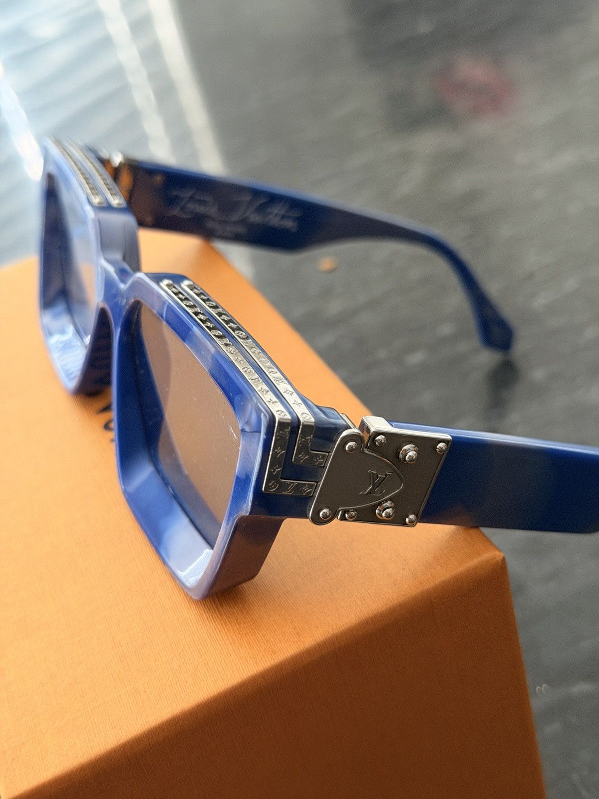 Louis Vuitton Louis Vuitton millionaires sunglasses marble blue E Size ONE SIZE - 2 Thumbnail