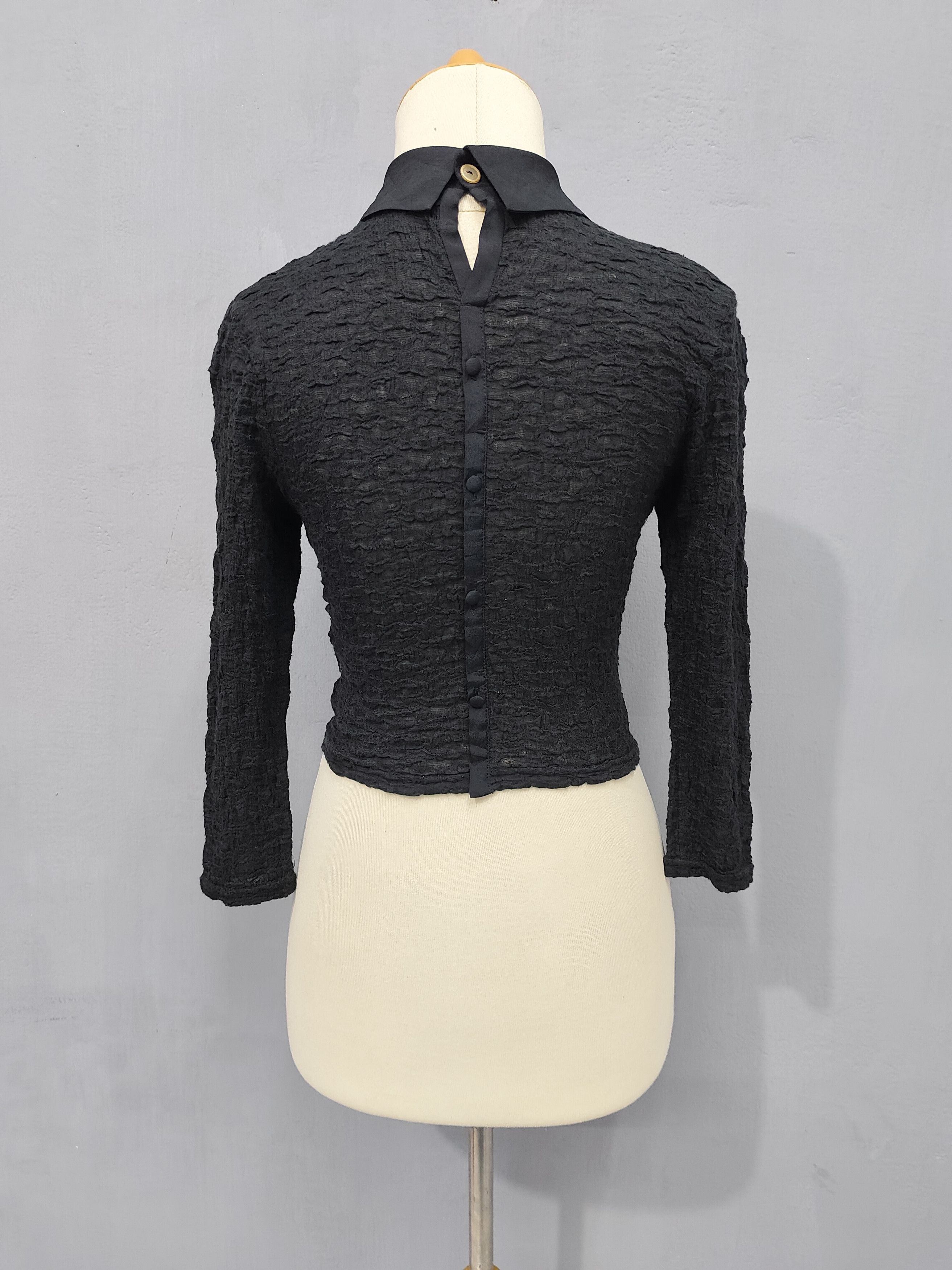 Japanese Brand Snidel🇯🇵 Gothic Cropped Textured Lace Peter Pan Collar Top Size S / US 4 / IT 40 - 4 Thumbnail