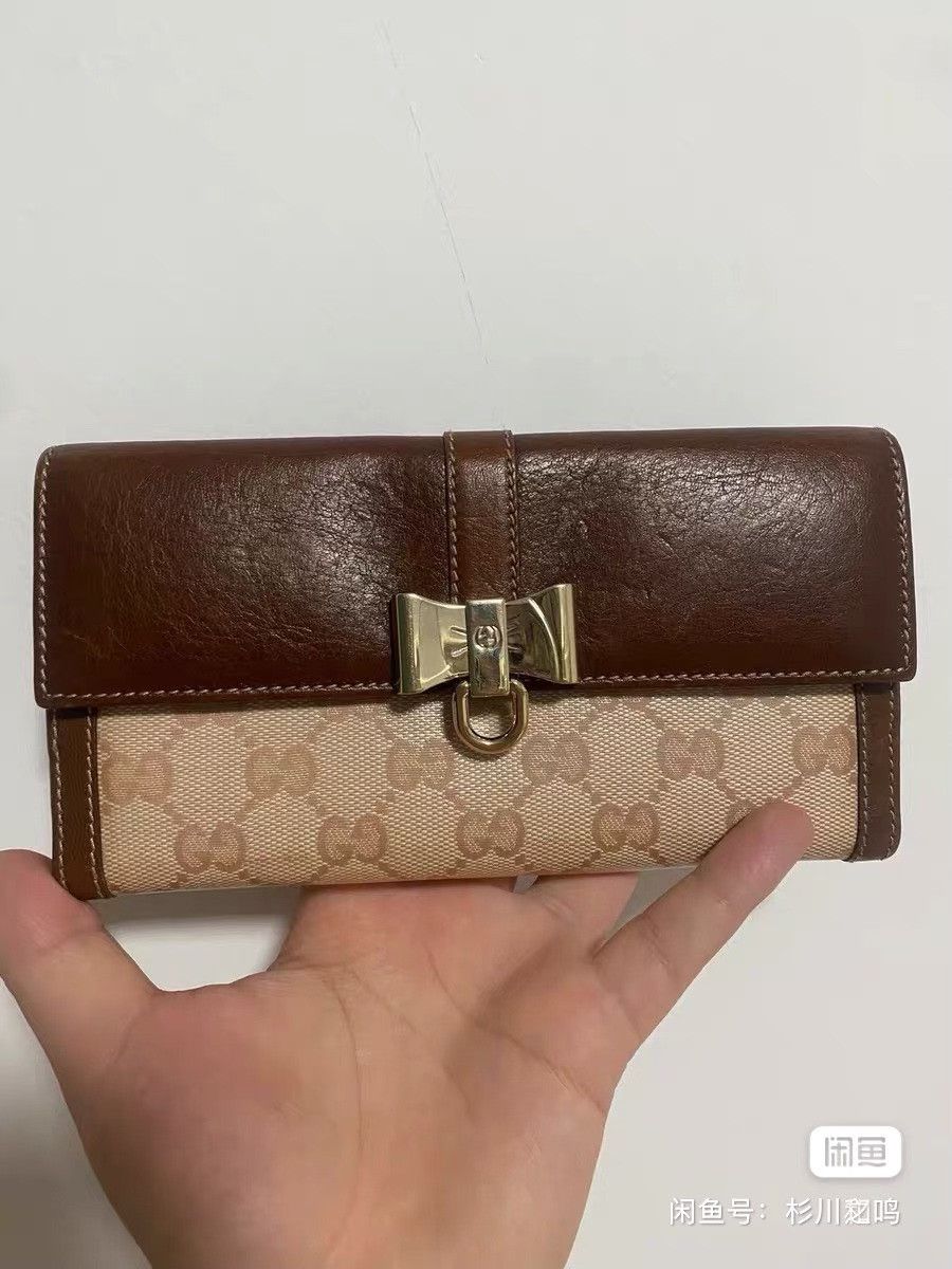 Gucci Gucci GG Supreme Bow Long Clutch Wallet Size ONE SIZE - 1 Thumbnail