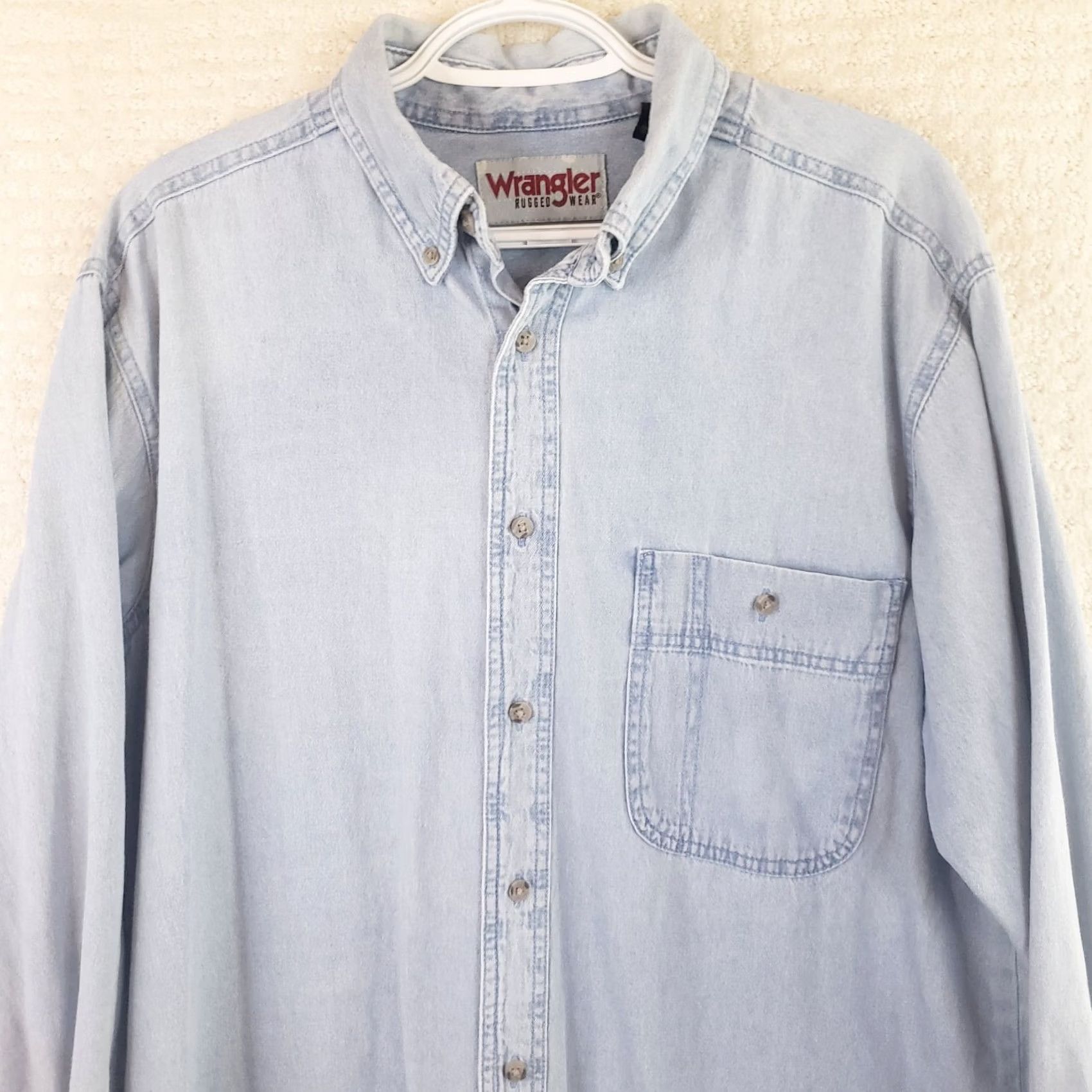Wrangler Wrangler Rugged Wear Denim Shirt Mens Large Blue Button Up 100% Cotton Classic Western Cowboy Grunge Workwear Size US L / EU 52-54 / 3 - 2 Thumbnail