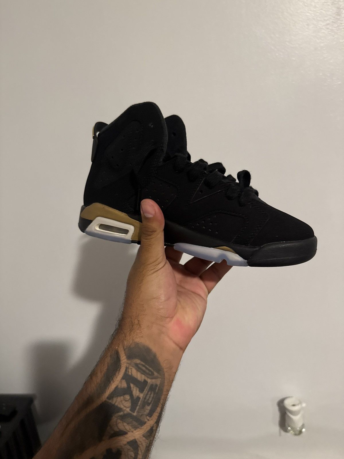 Jordan Brand DMP 6s BOYS 5y/Womens 6.5 Size US 6.5 / IT 36.5 - 3 Thumbnail