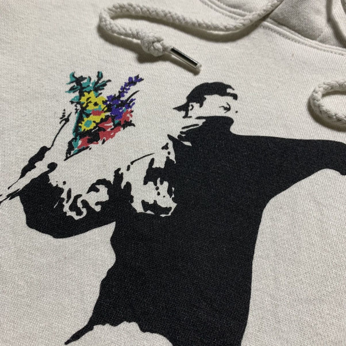 Japanese Brand Bansky Brandalised Flower Bomber United Arrows Hoodie Size US M / EU 48-50 / 2 - 4 Thumbnail