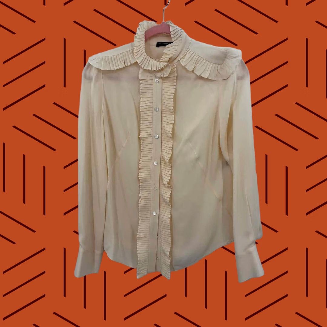Alexander McQueen Alexander McQueen Button Down Ivory Size 40 Regular Vintage? Size S / US 4 / IT 40 - 1 Thumbnail