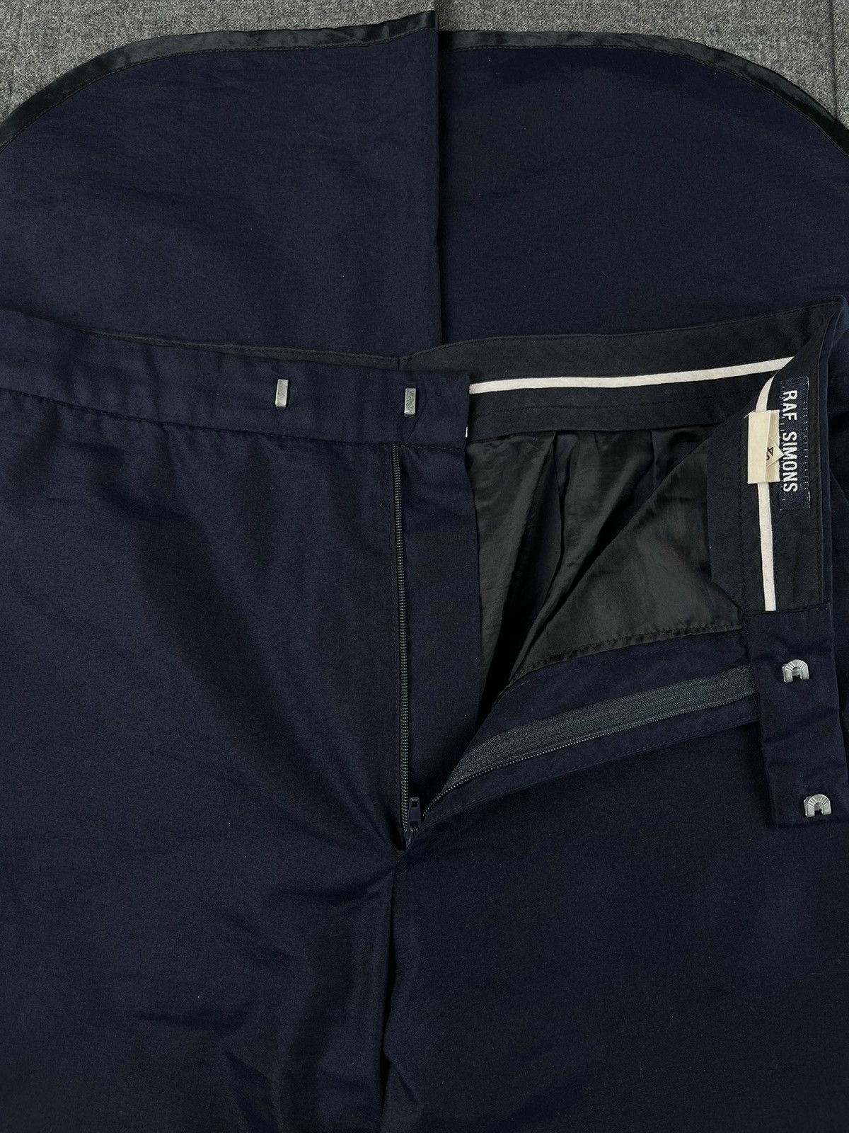 Raf Simons AW97 Raf Simons Side Striped Piped Nylon Pants Trousers Size US 30 / EU 46 - 3 Thumbnail