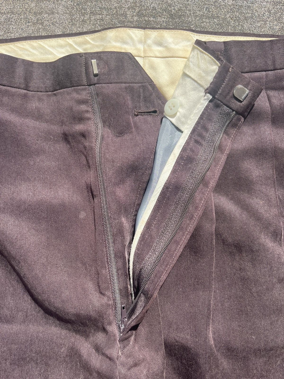 Givenchy Givenchy Pleated Hook and Eye Slacks Size US 32 / EU 48 - 3 Thumbnail