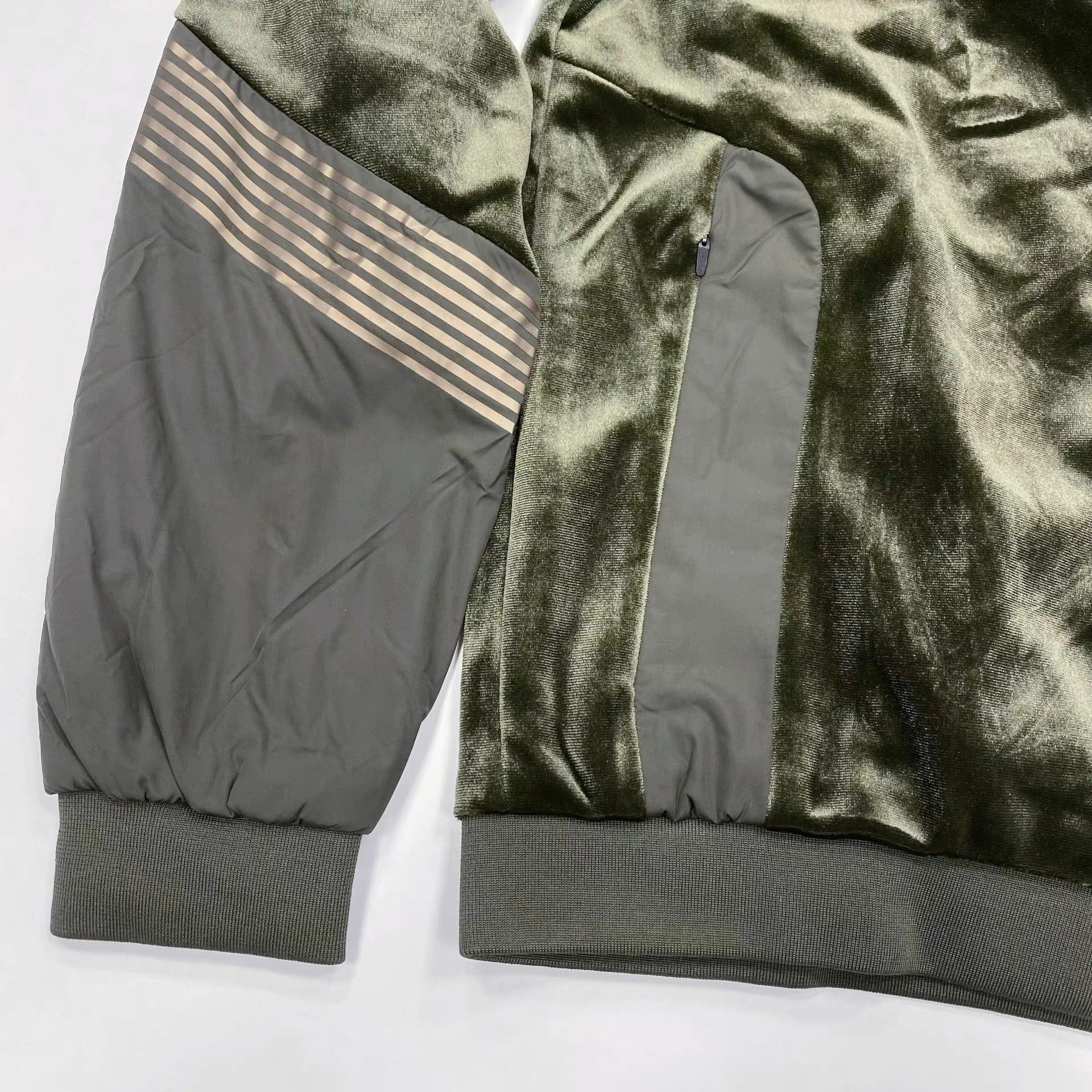 Emporio Armani Emporio Armani EA7 Men's Velvet Panel Hooded Jacket Size US S / EU 44-46 / 1 - 4 Thumbnail