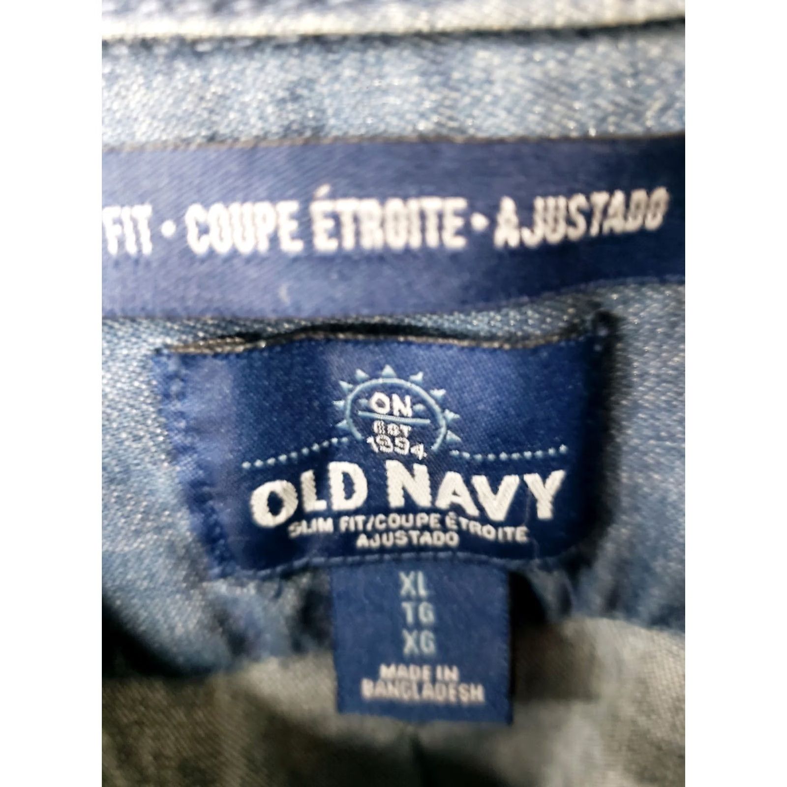 Old Navy Old Navy Denim Shirt Men XL Blue Long Sleeve Button-Up Collared Pocket Casual Classic Crochet? Size US XL / EU 56 / 4 - 7 Thumbnail