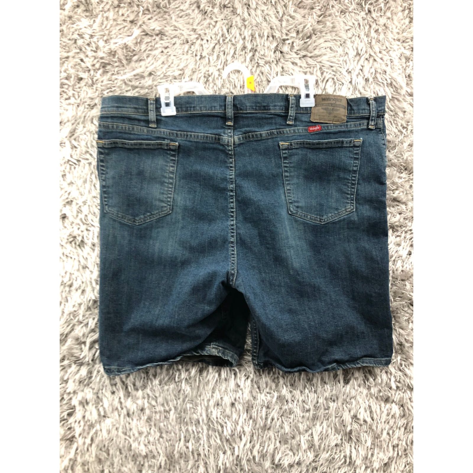 Wrangler Wrangler Shorts Mens 42 Mid Rise Dark Wash Denim Bermuda 5-Pocket Regular Blue Size US 42 / EU 58 - 4 Thumbnail
