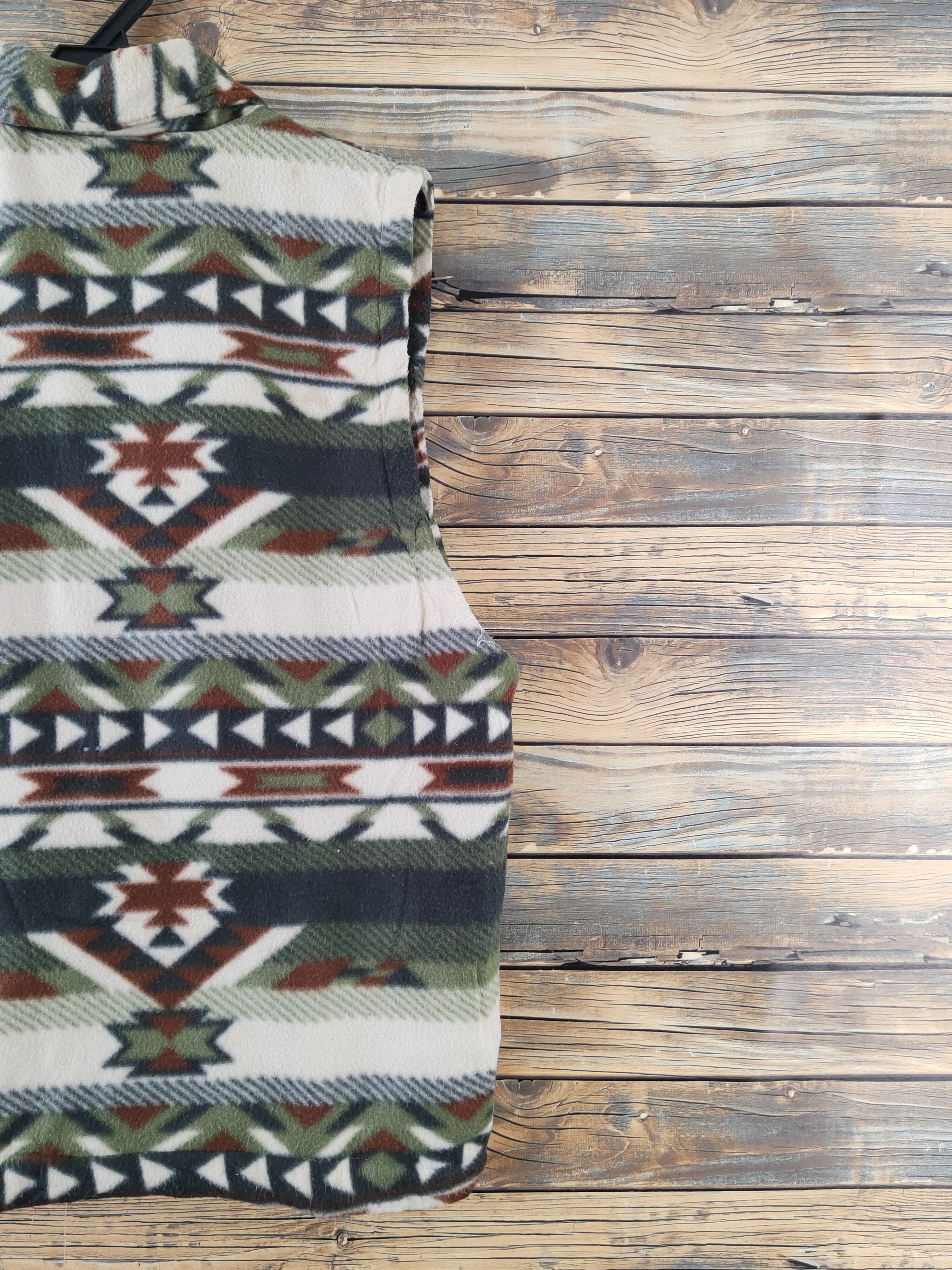 Japanese Brand × Vintage Hot Stuff 🔥 Japanese Brand Green Ivort Wool Vests Size US L / EU 52-54 / 3 - 9 Thumbnail