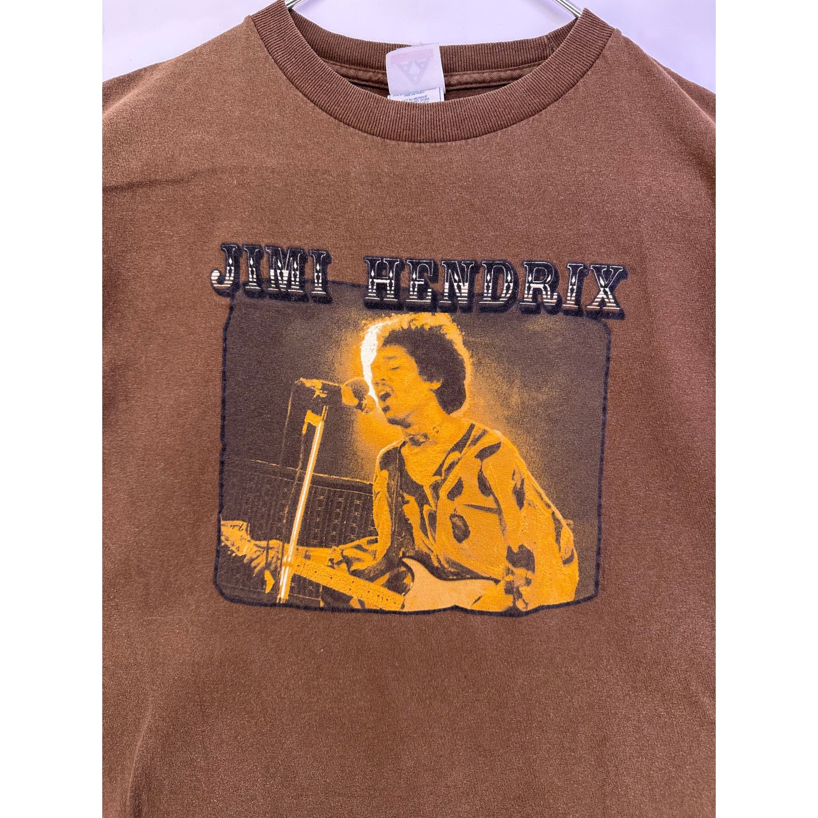 AAA Vintage 02 Y2K Jimi Hendrix T-Shirt Sz Medium Brown Size US M / EU 48-50 / 2 - 3 Thumbnail