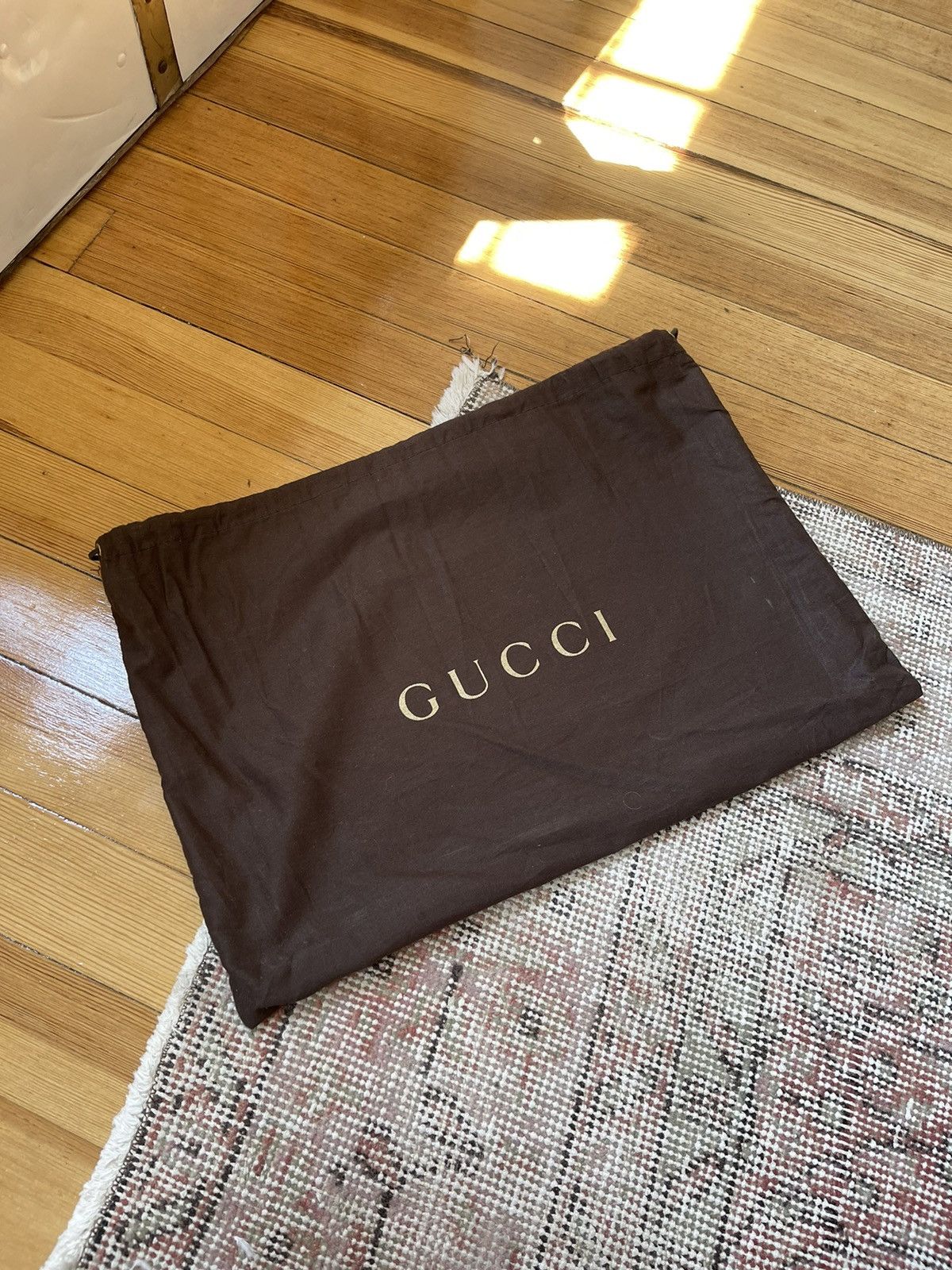 Gucci ✨LIFE IS GUCCI Clutch 💖 NEW 💖 Size ONE SIZE - 5 Thumbnail
