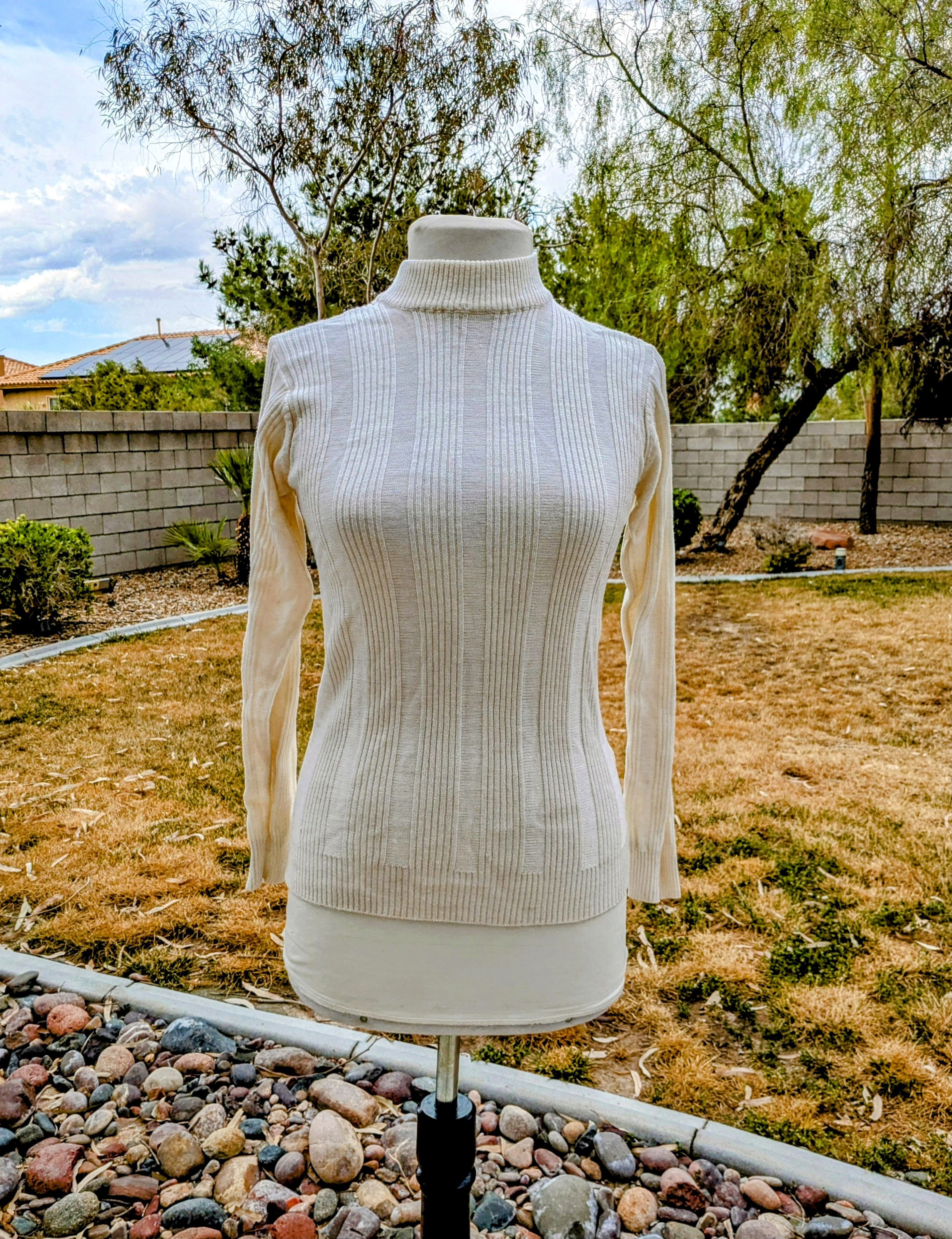 Vintage VTG P.M.C. Pancratic Ribbed Knit Turtleneck L/S Fitted Top Size M / US 6-8 / IT 42-44 - 1 Thumbnail