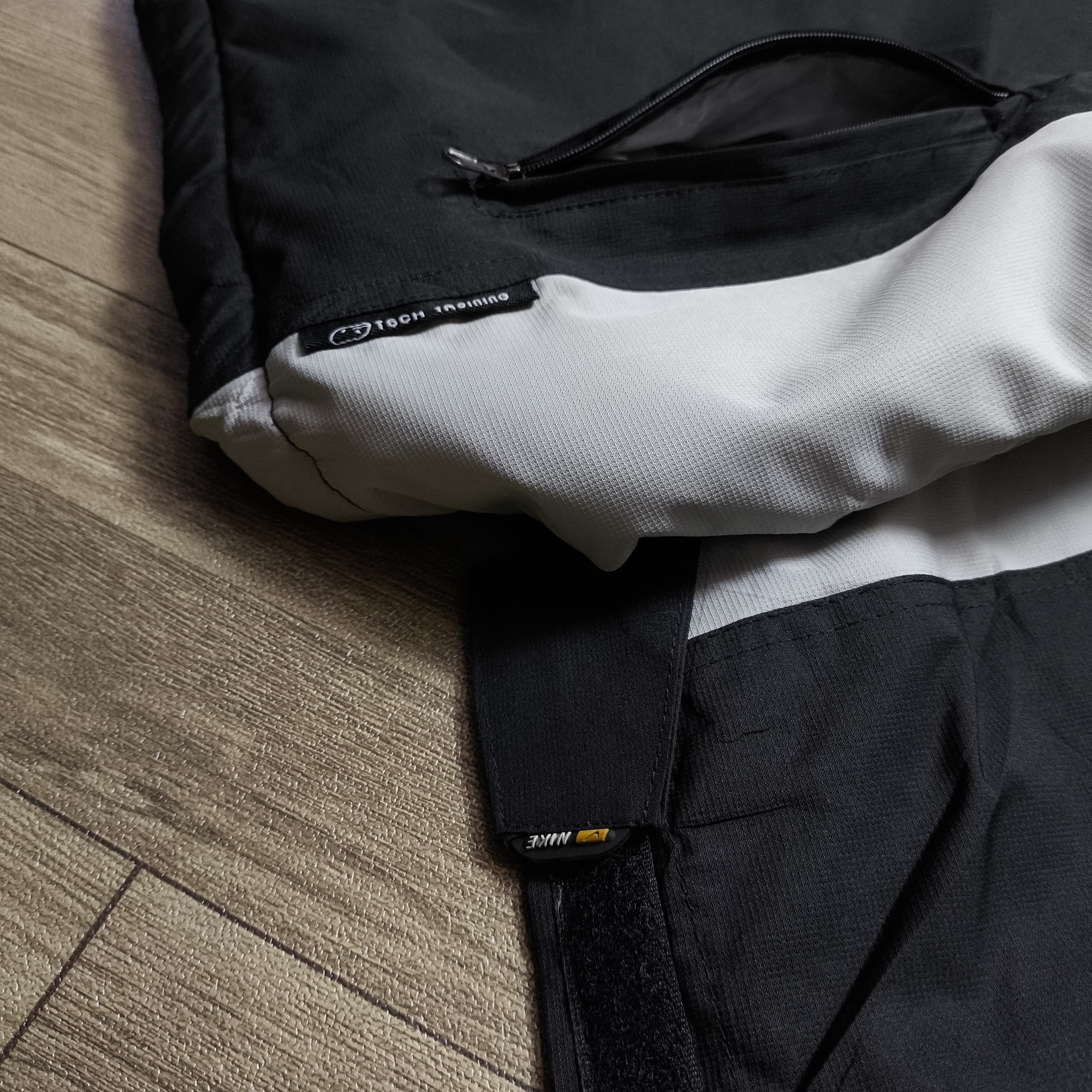 Goretex × Nike ACG NOS Nike ACG Tech Training Jacket 20's Size US XL / EU 56 / 4 - 7 Thumbnail