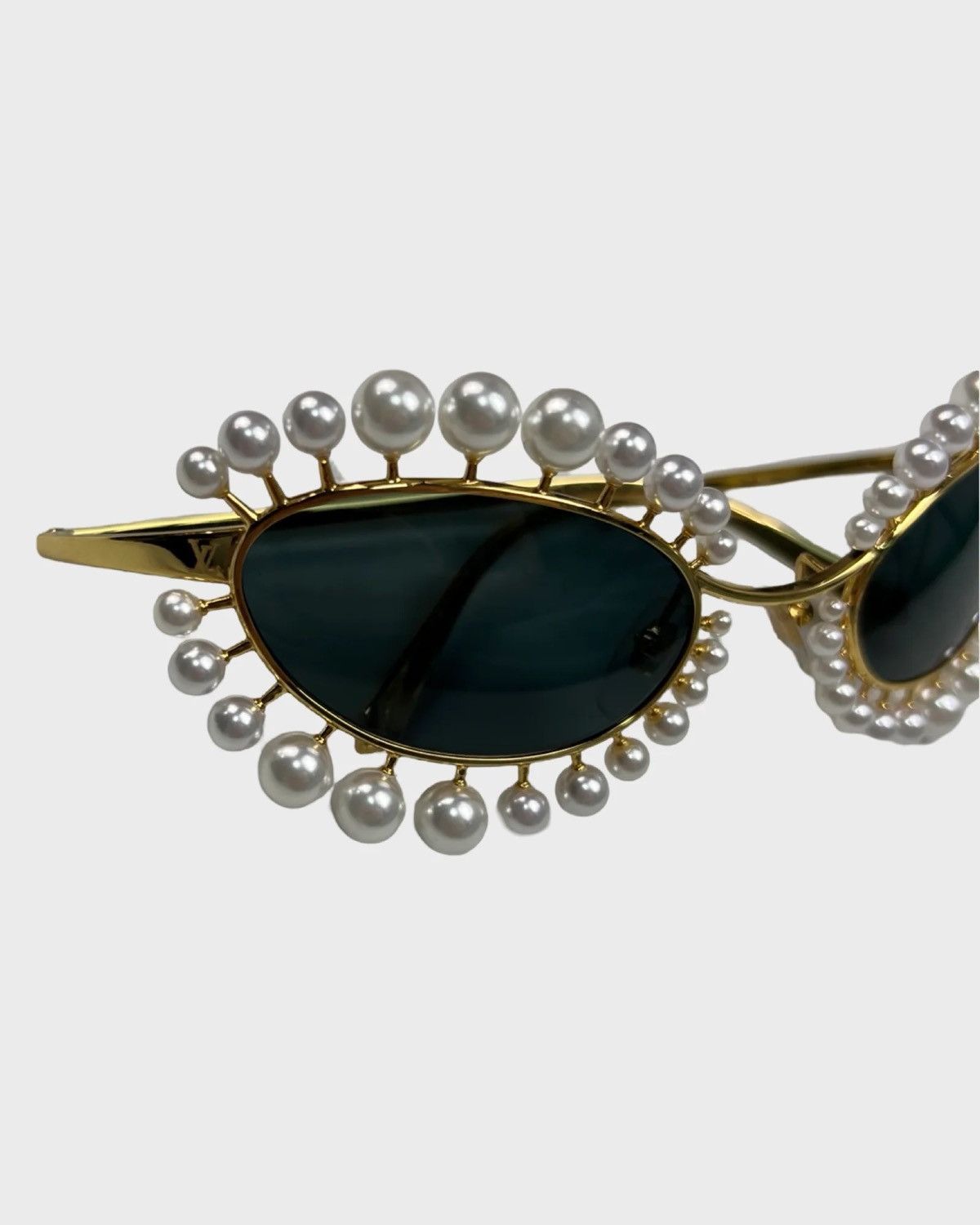 Louis Vuitton LOUIS VUITTON BY PHARRELL WILLIAMS WIRE PEARL SUNGLASSES Size ONE SIZE - 4 Thumbnail