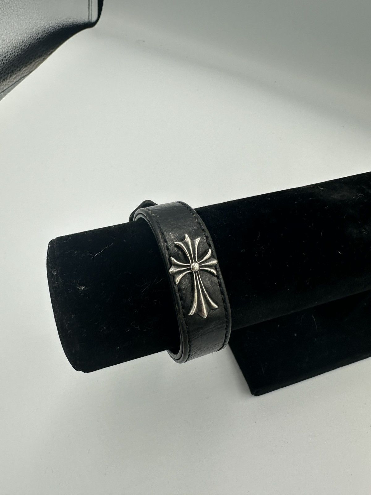 Chrome Hearts Chrome Hearts Silver Cross Leather Bracelet Size ONE SIZE - 1 Thumbnail
