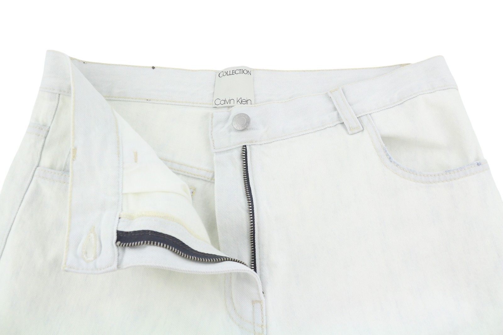 Calvin Klein W28/L32 White Faded Relaxed Straight Denim 87840 Size 28" / US 6 / IT 42 - 4 Thumbnail