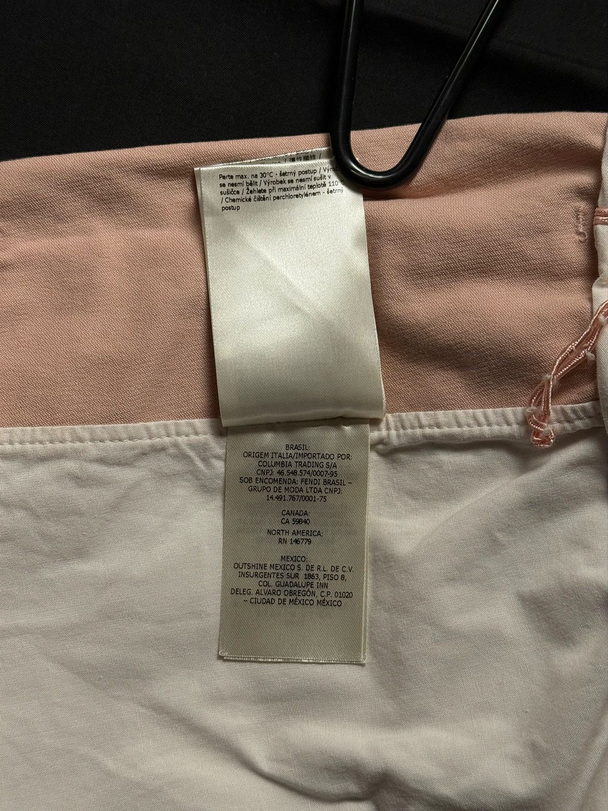 Fendi Fendi pink monogram shorts Size 26" / US 2 / IT 38 - 6 Thumbnail