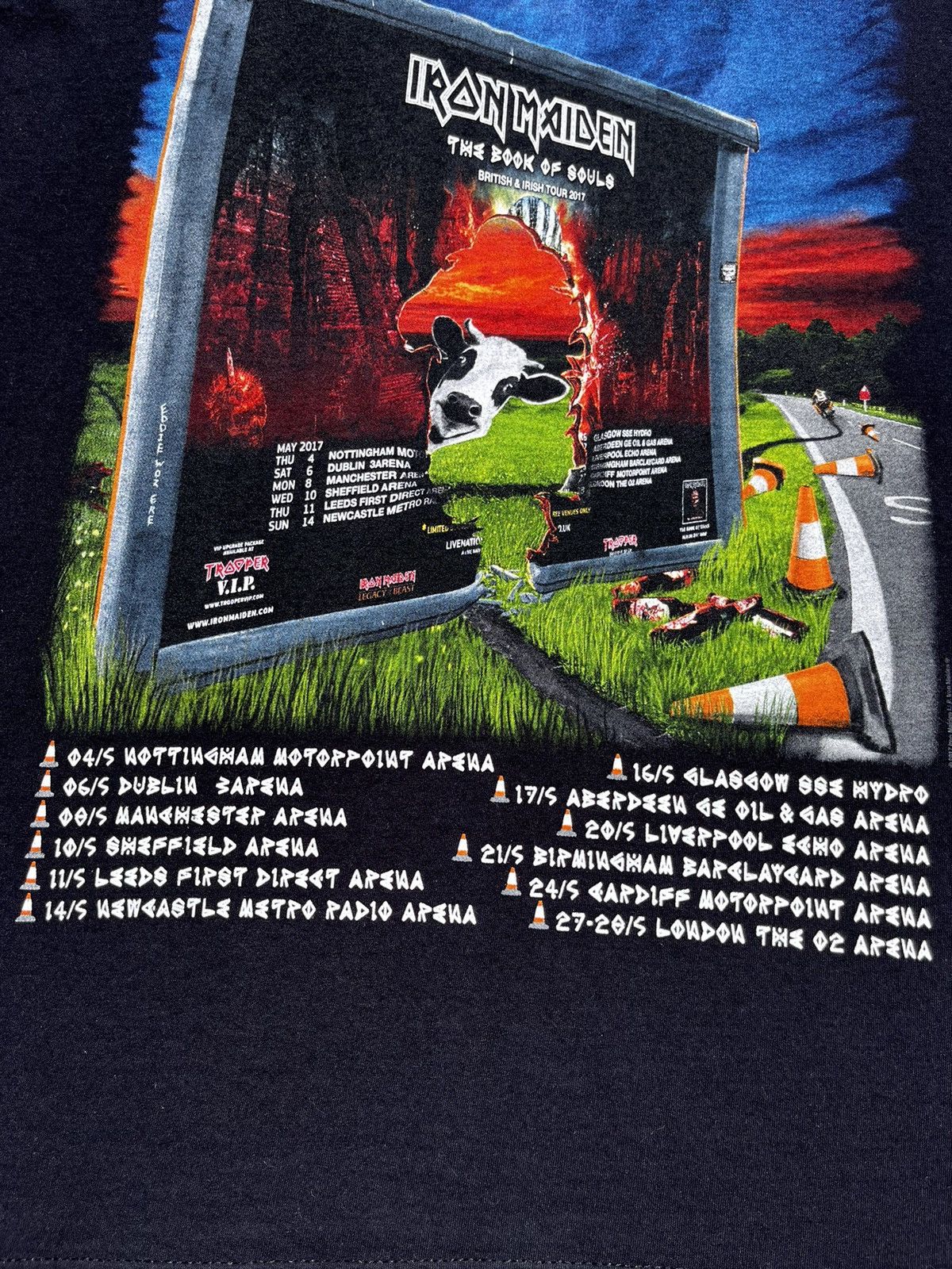 Band Tees × Iron Maiden 🎸 IRON MAIDEN THE BOOK OF SOULS BRITISH AND IRISH TOUR 2017 Size US M / EU 48-50 / 2 - 11 Thumbnail