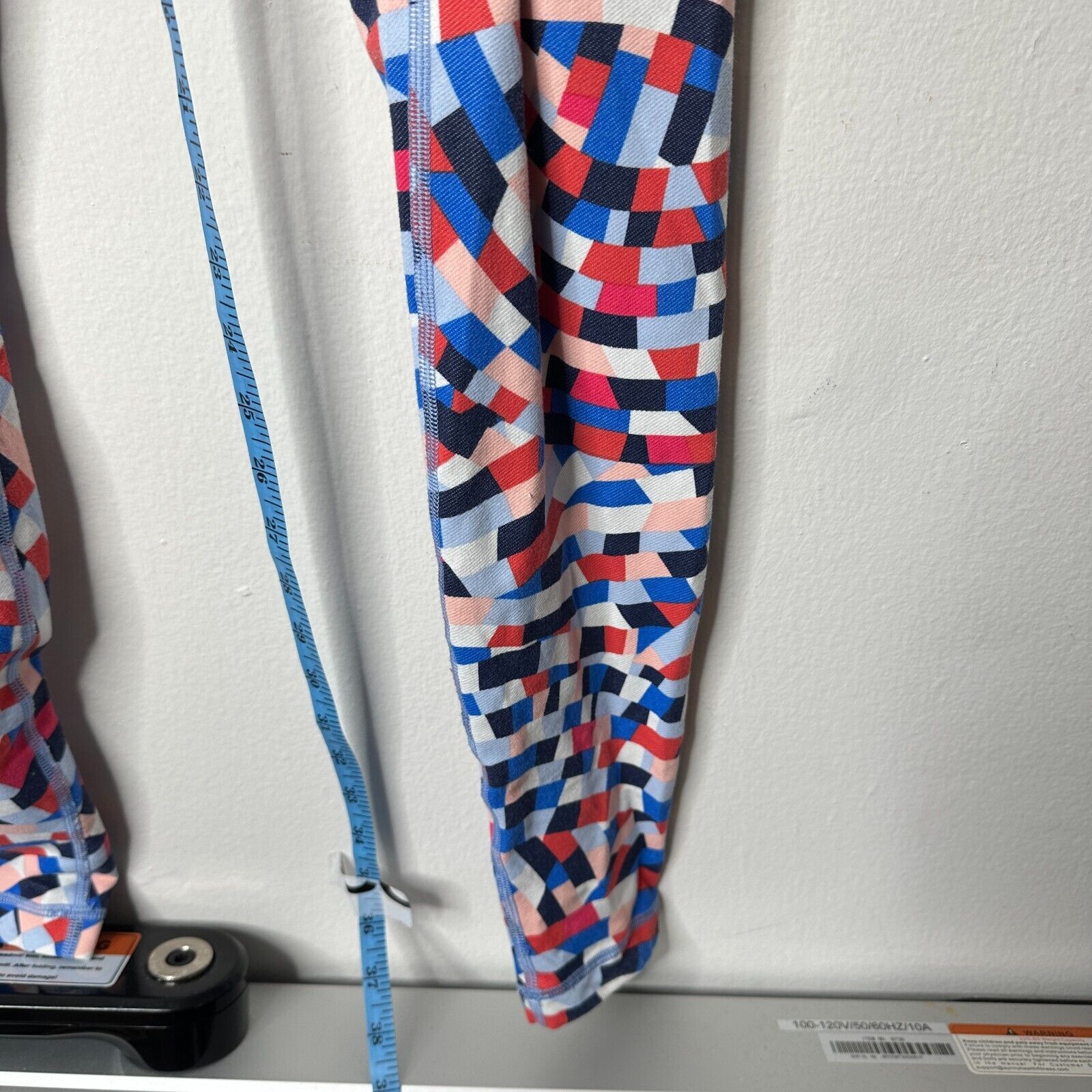 Lululemon Lululemon Wunder Under Multi Blue Red Geometric Leggings 8 Size 30" / US 8 / IT 44 - 9 Thumbnail