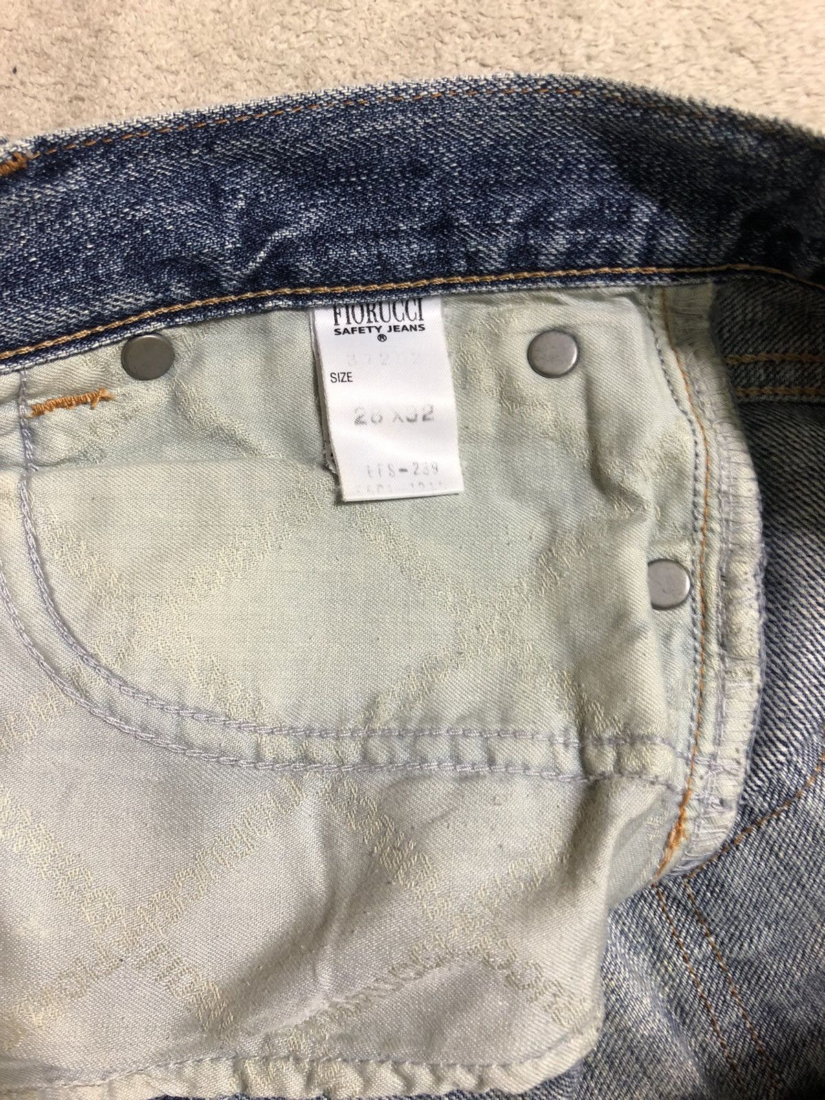 Fiorucci × Vintage Vintage Fiorucci Distressed Denim Straight Cut Made In Japan Size US 28 / EU 44 - 10 Thumbnail